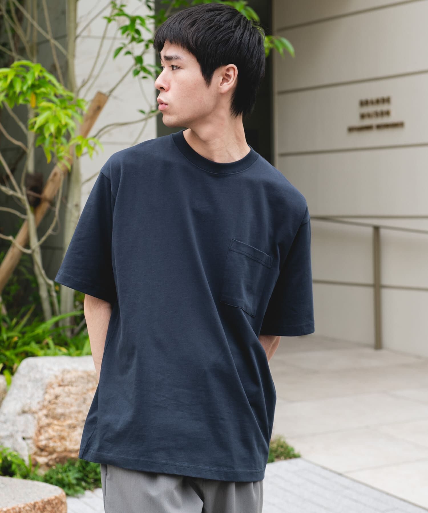 URBAN RESEARCH DOORS「SHAPE BACK クルーネック Tシャツ」|Tシャツ・カットソー|