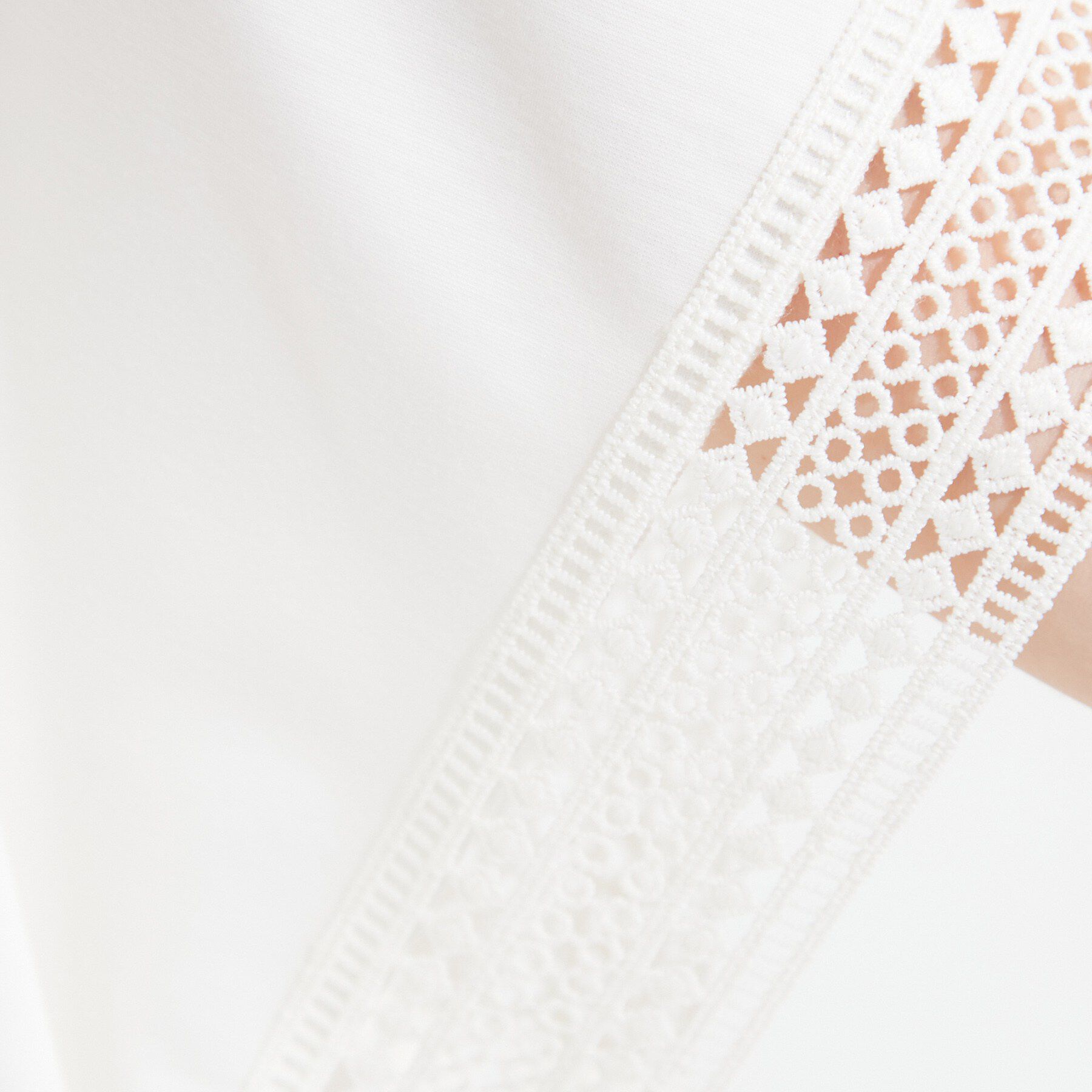 SHOO･LA･RUE「【ひんやり/UV】お袖レースが上品 ゆったりとろみトップス」|Tシャツ・カットソー|