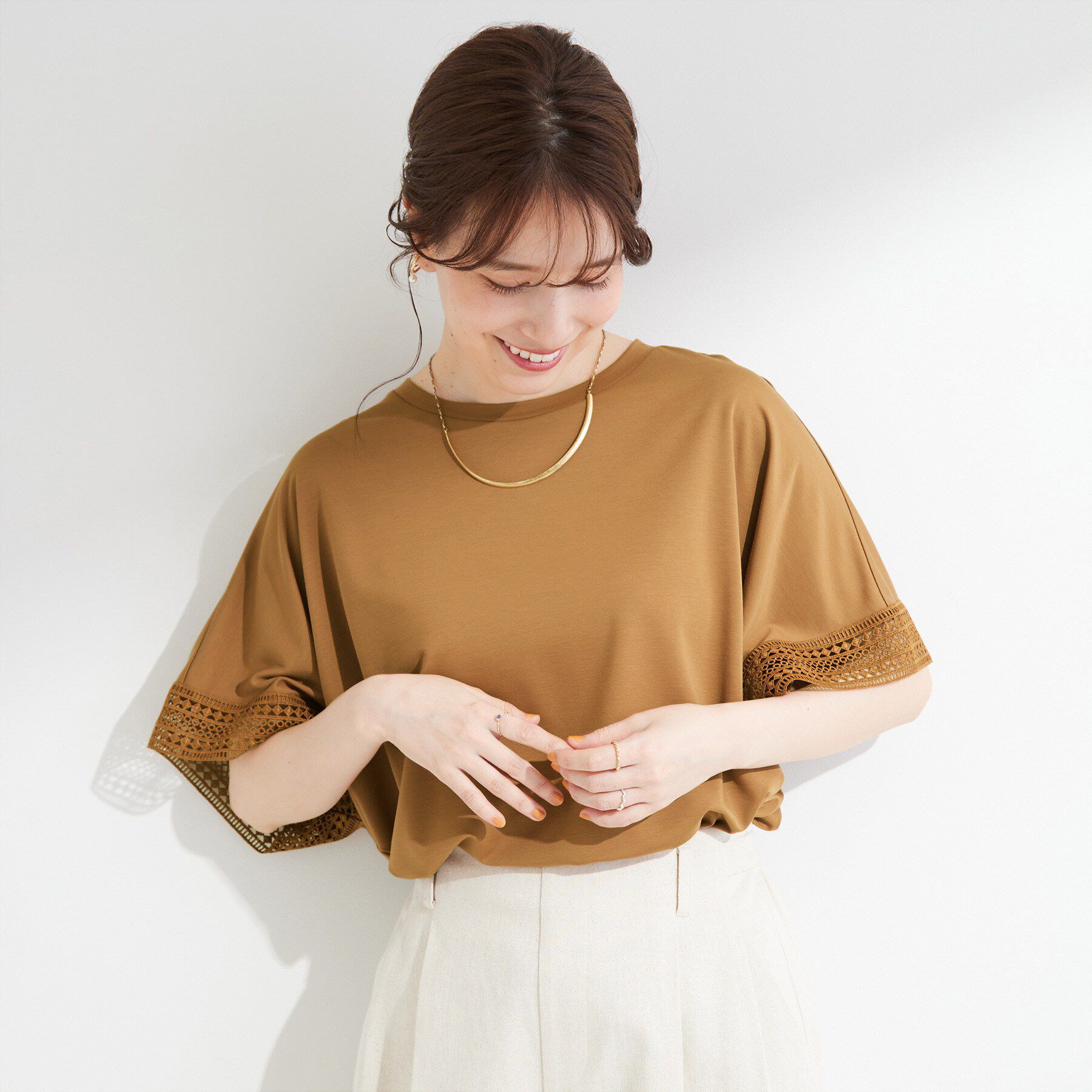 SHOO･LA･RUE「【ひんやり/UV】お袖レースが上品 ゆったりとろみトップス」|Tシャツ・カットソー|