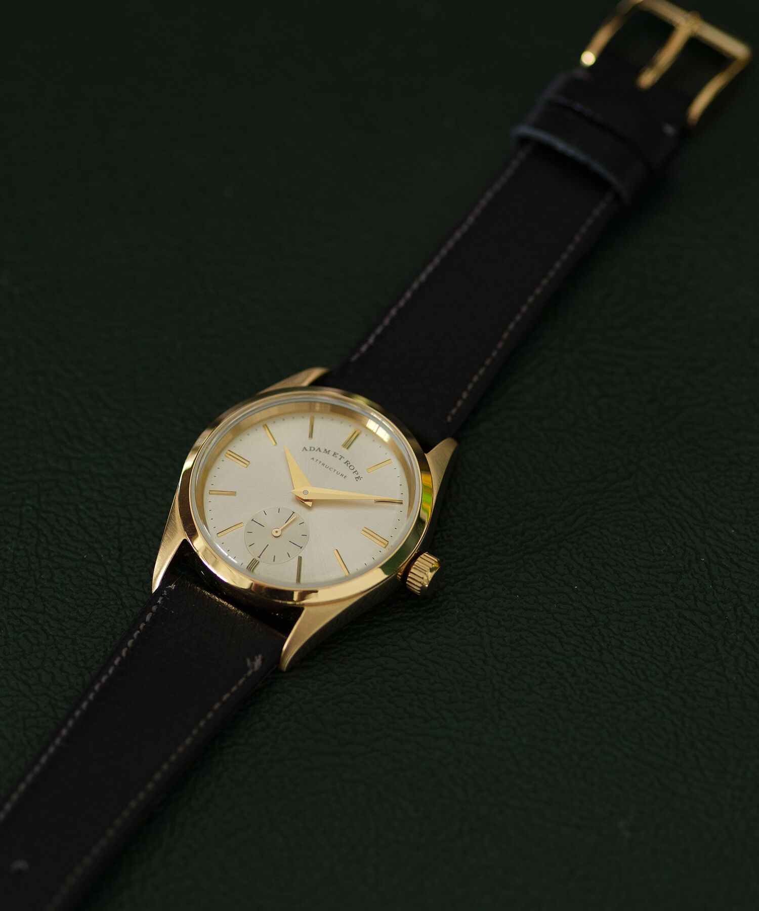 ADAM ET ROPE'「FLATBACK WRISTWATCH (LEATHER BELT)」|腕時計|ゴールド(90)