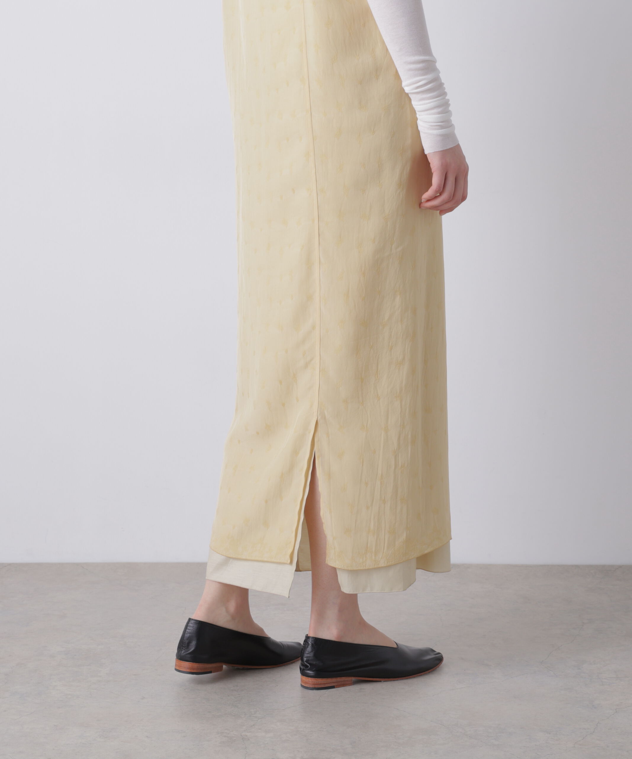 YLEVE 「YLEVE / CUPRO JACQUARD DRESS」|ワンピース|