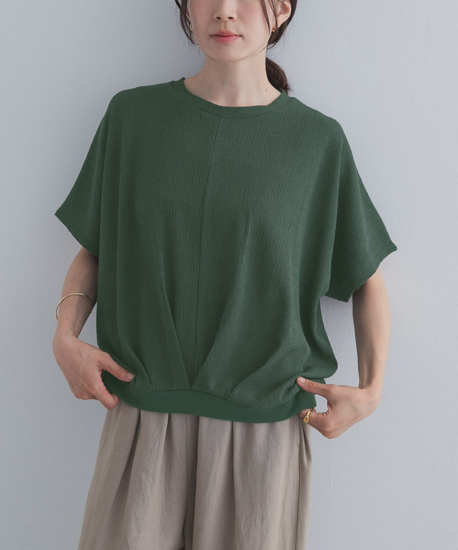 URBAN RESEARCH DOORS「フロントタック楊柳プルオーバー」|Tシャツ・カットソー|グリーン