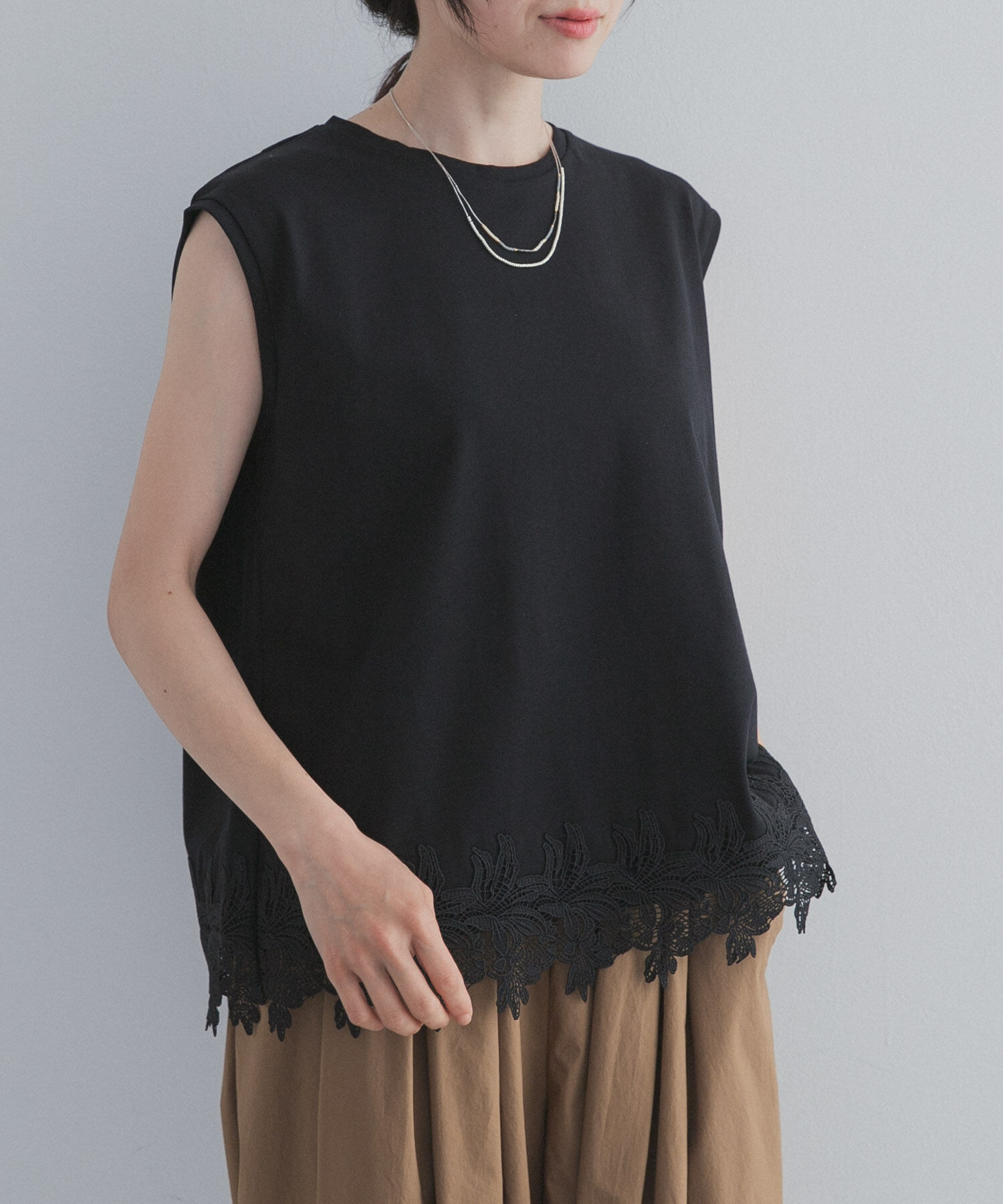 URBAN RESEARCH DOORS「裾レースノースリーブプルオーバー」|Tシャツ・カットソー|