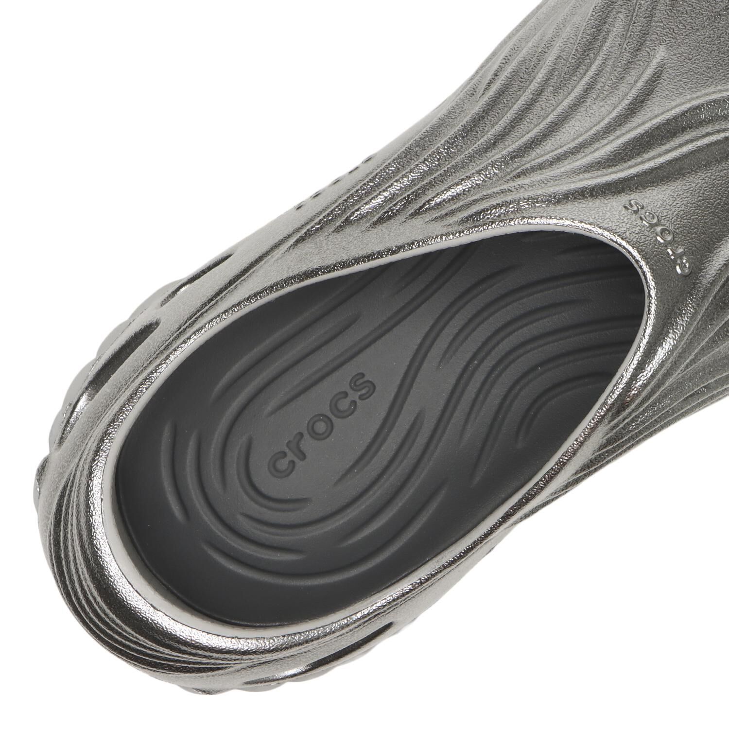 crocs「【crocs】ECHO WAVE METAL SPORT」|サンダル|