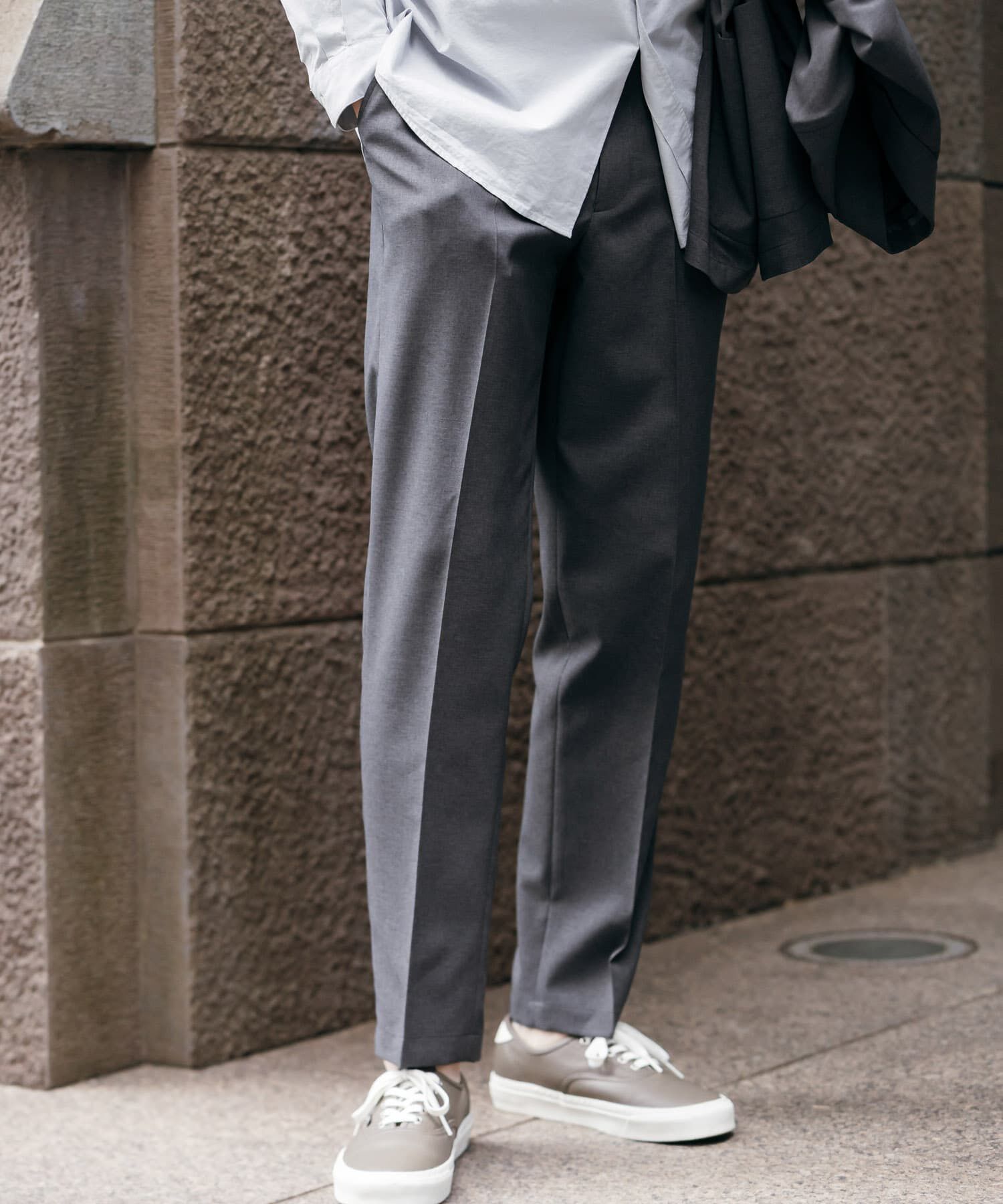 URBAN RESEARCH DOORS「LIFE STYLE TAILOR　リネンライクコンフォータブルパンツ」|スラックス|グレー