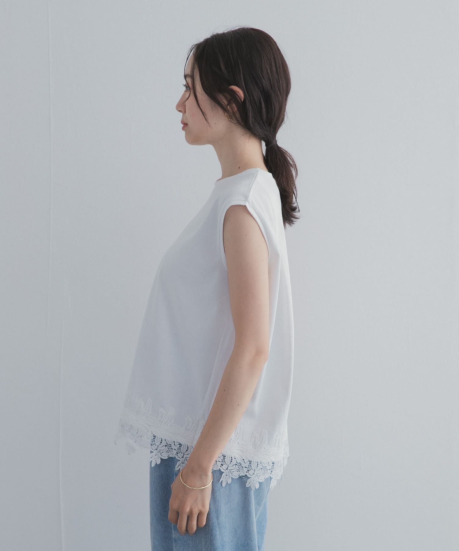 URBAN RESEARCH DOORS「裾レースノースリーブプルオーバー」|Tシャツ・カットソー|