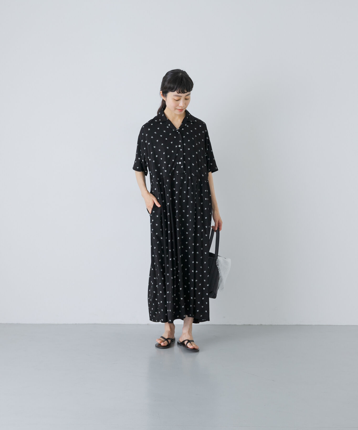 かぐれ「『2サイズ展開』レーヨンモノトーンプリントワンピース」|ワンピース|