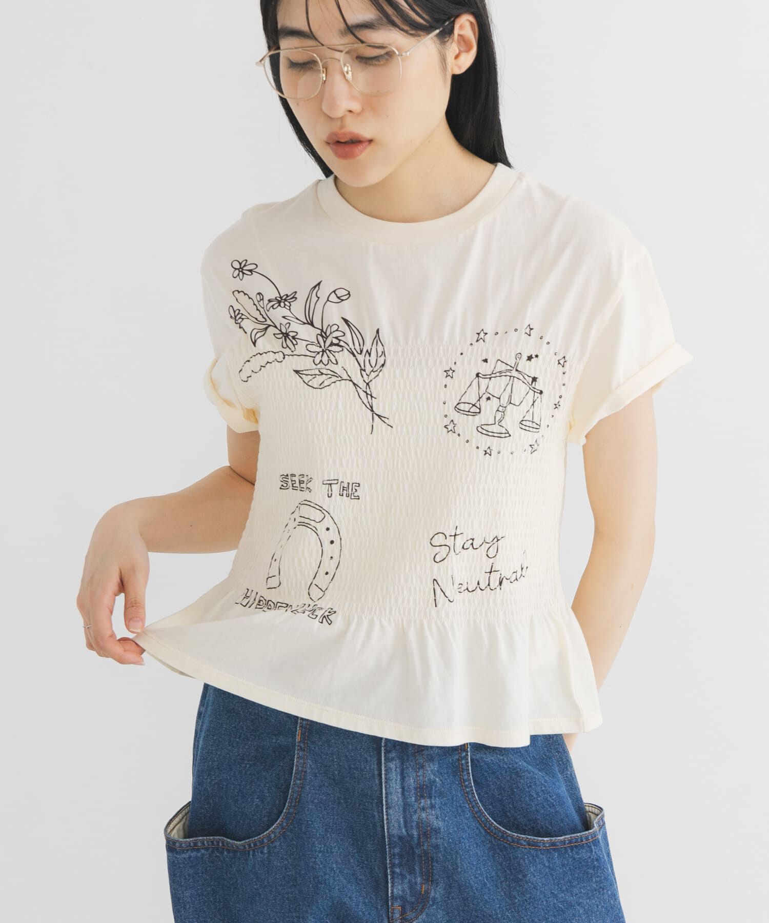  「シャーリングデザインプリントTEE」|Tシャツ・カットソー|アイボリー