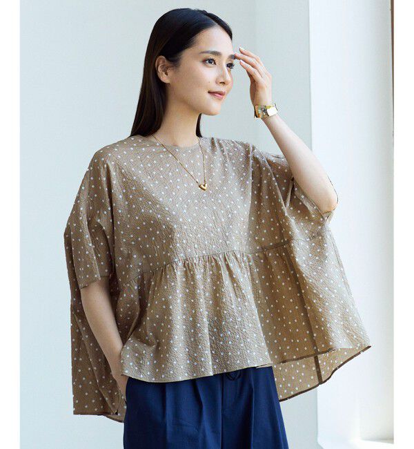 自由区「【WEB&一部店舗限定・サラリ触感】コットンサッカープリント ブラウス」|シャツ・ブラウス|ベージュ&times;オフ