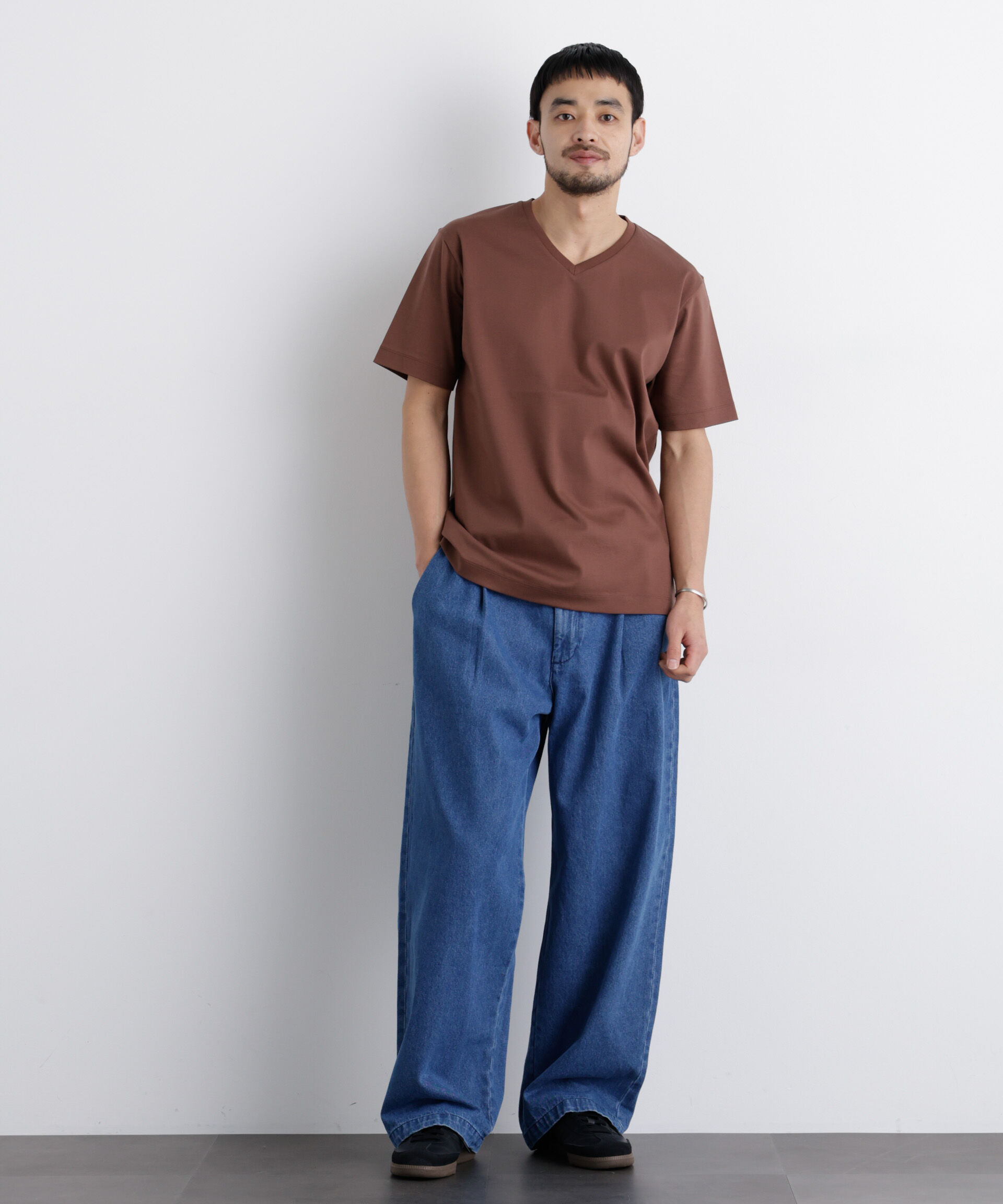 nano･universe「アンチスメル Vネック Tシャツ 半袖」|Tシャツ・カットソー|