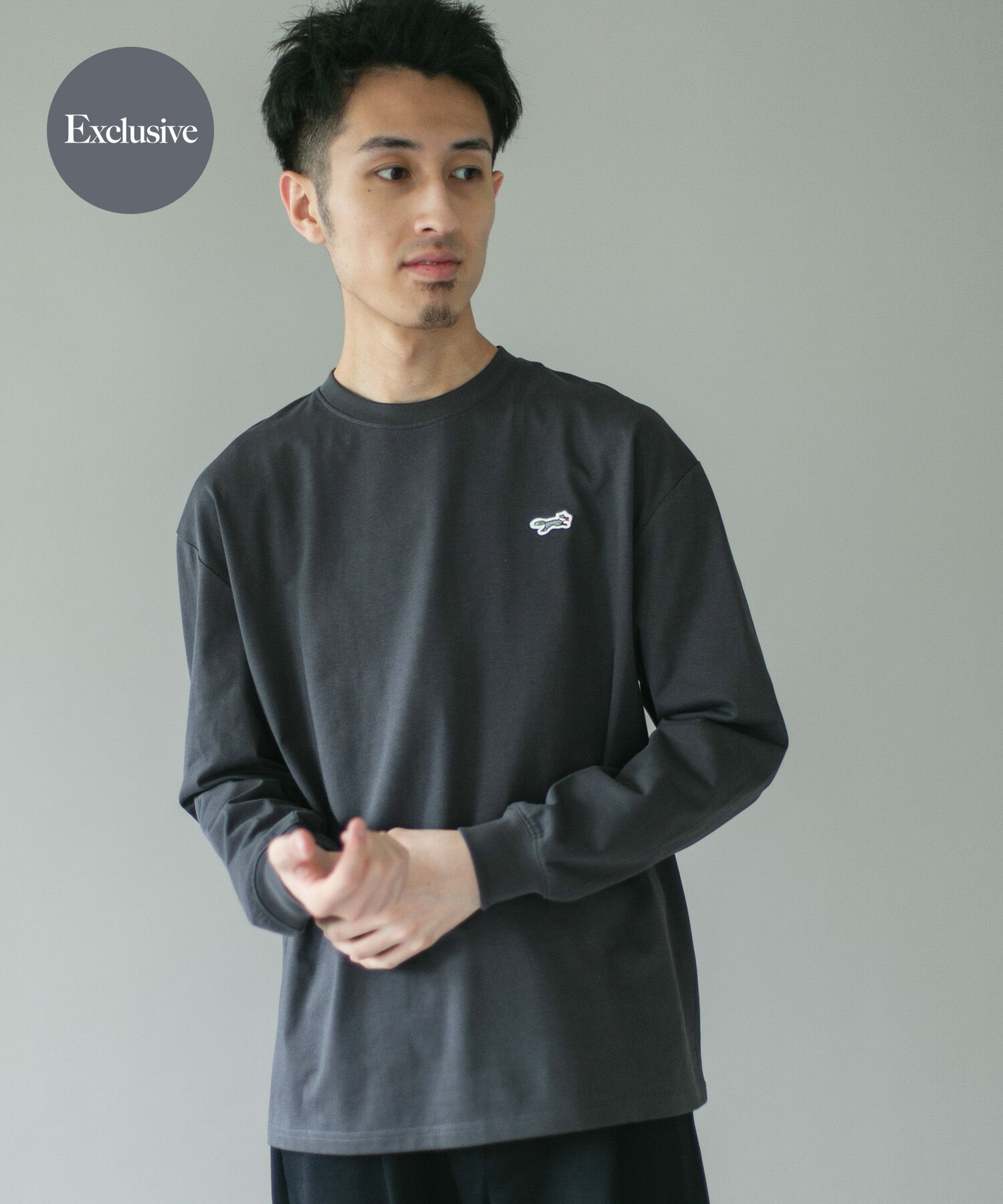 URBAN RESEARCH DOORS「『別注』PENNEYS&times;DOORS　THE FOX 天竺ロングスリーブTシャツ」|Tシャツ・カットソー|チャコールグレー