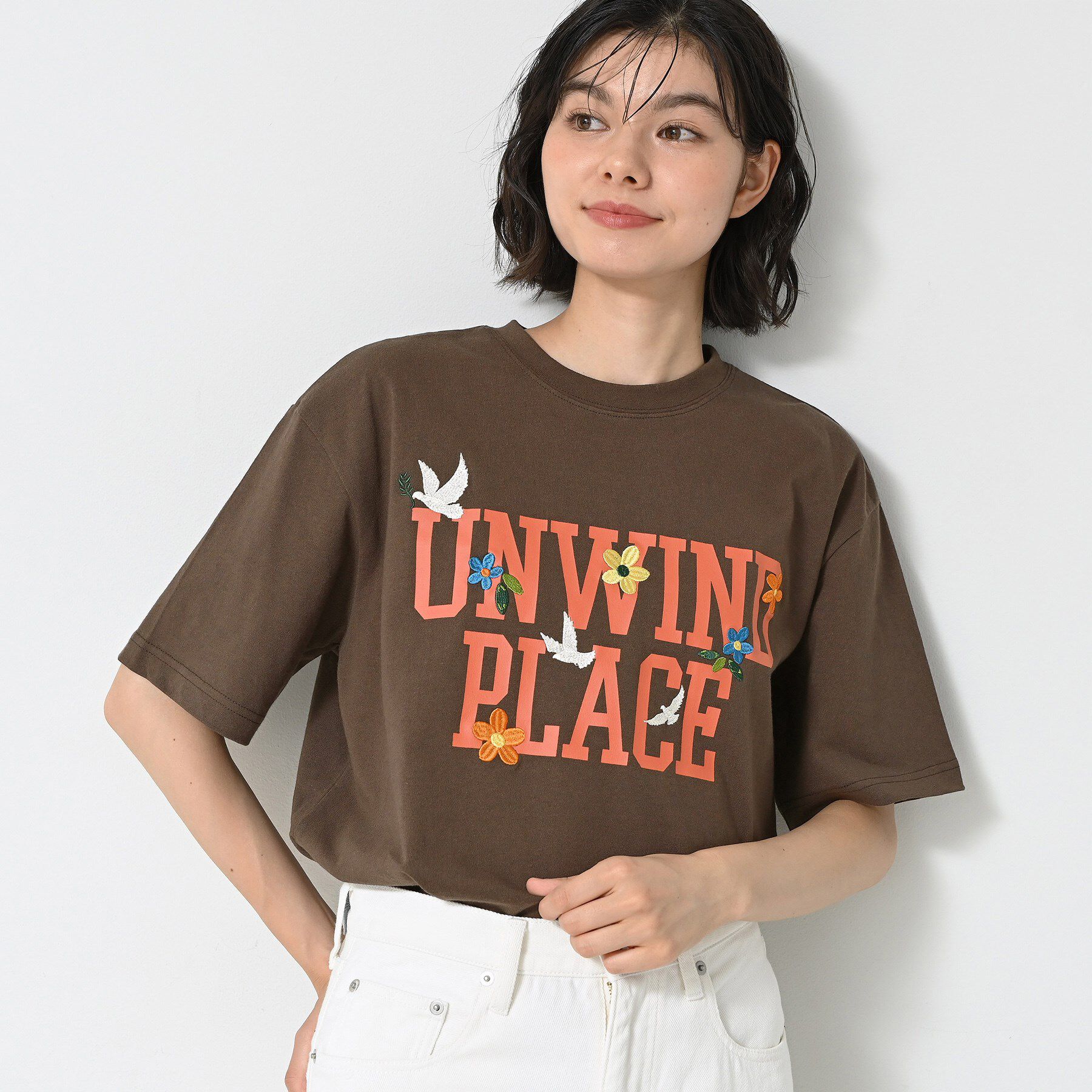Dessin「ロゴ刺繍Tシャツ」|Tシャツ・カットソー|ブラウン(044)