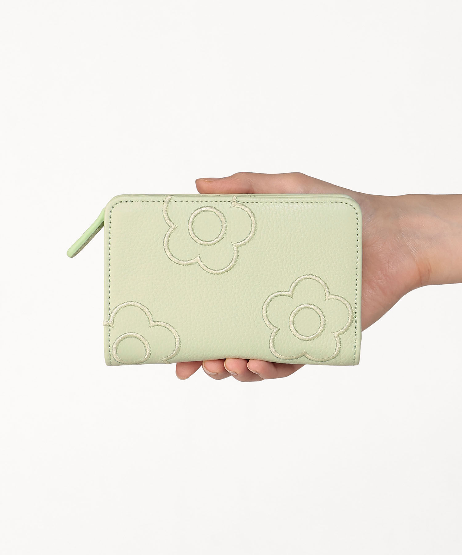 MARY QUANT「エンブロデイジーライン Lウォレット」|財布|ライトグリーン