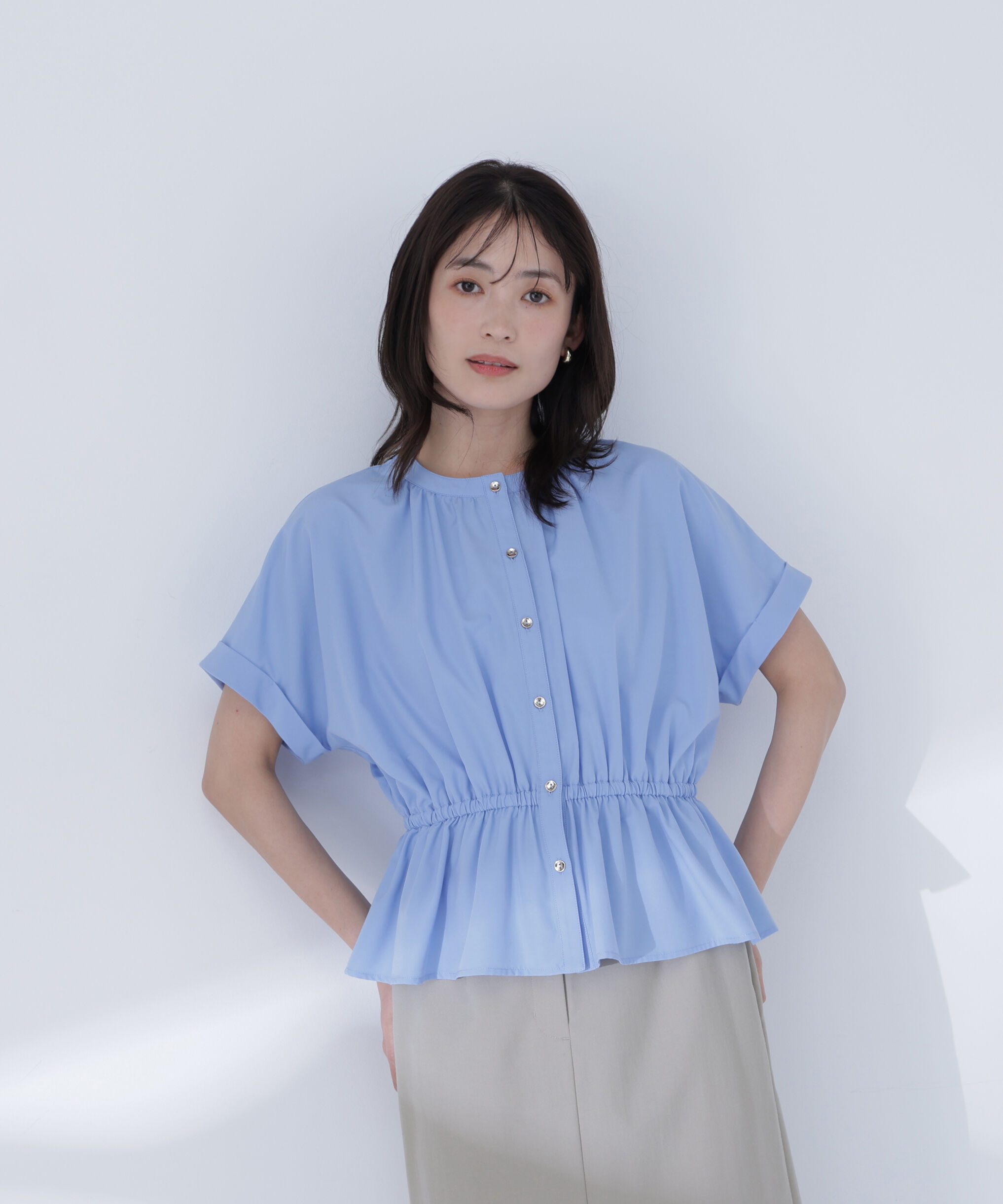  「〈ちょうど、いい服〉きゅっとふわっと。全部盛りブラウス」|シャツ・ブラウス|ブルー
