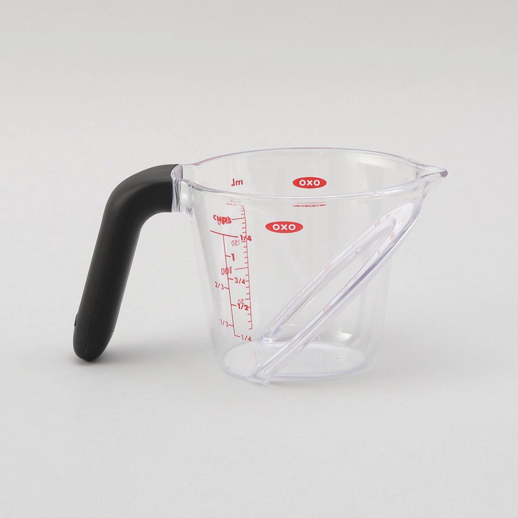 212 KITCHEN STORE「アングルドメジャーカップ 250ml  ＜OXO オクソー＞」|食器・キッチングッズ|
