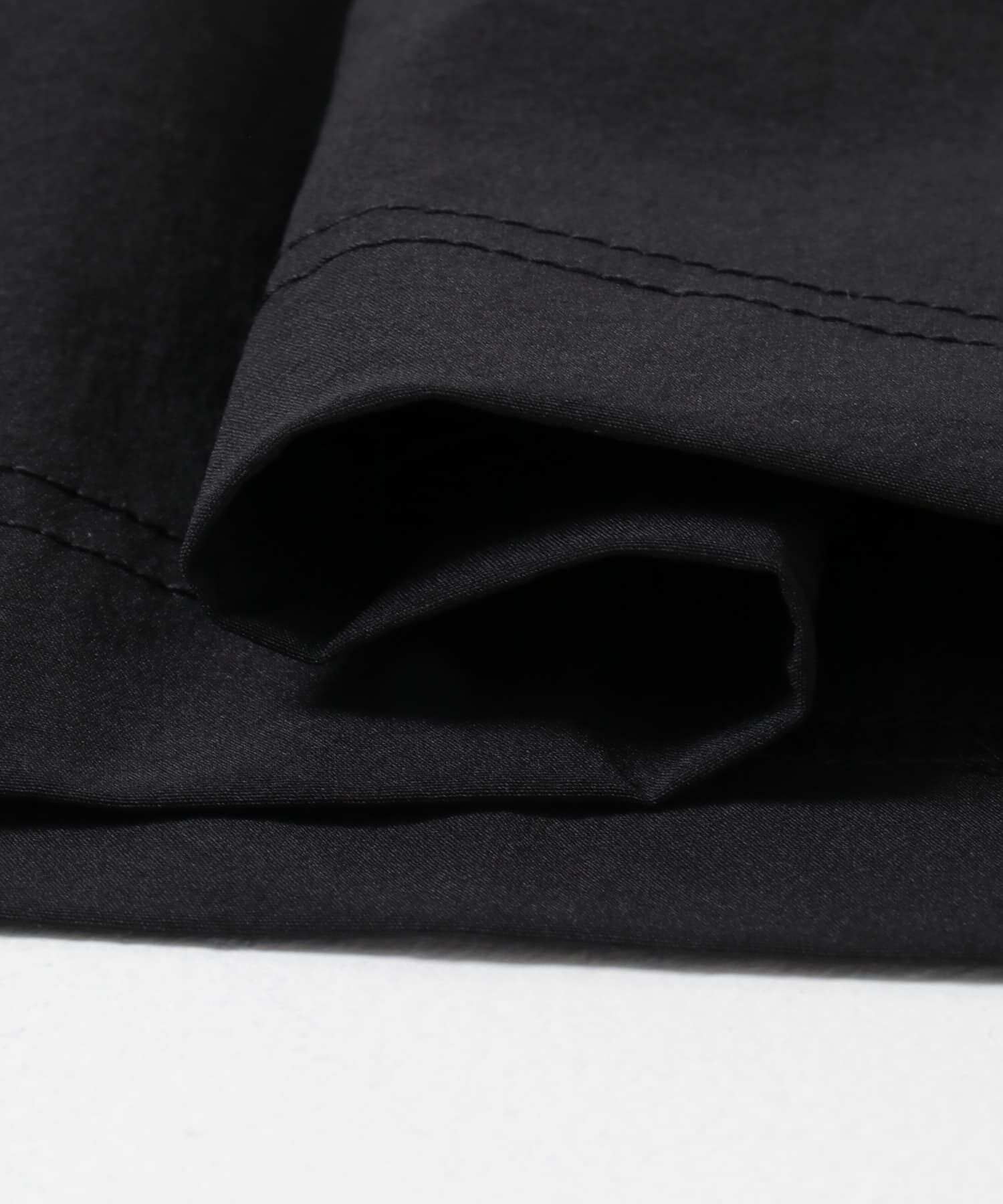 URBAN RESEARCH「『撥水/吸水速乾/UVｶｯﾄ』『別注』THOUSAND MILE&times;URBAN RESEARCH MID LENGTH TUCK PANTS」|その他|