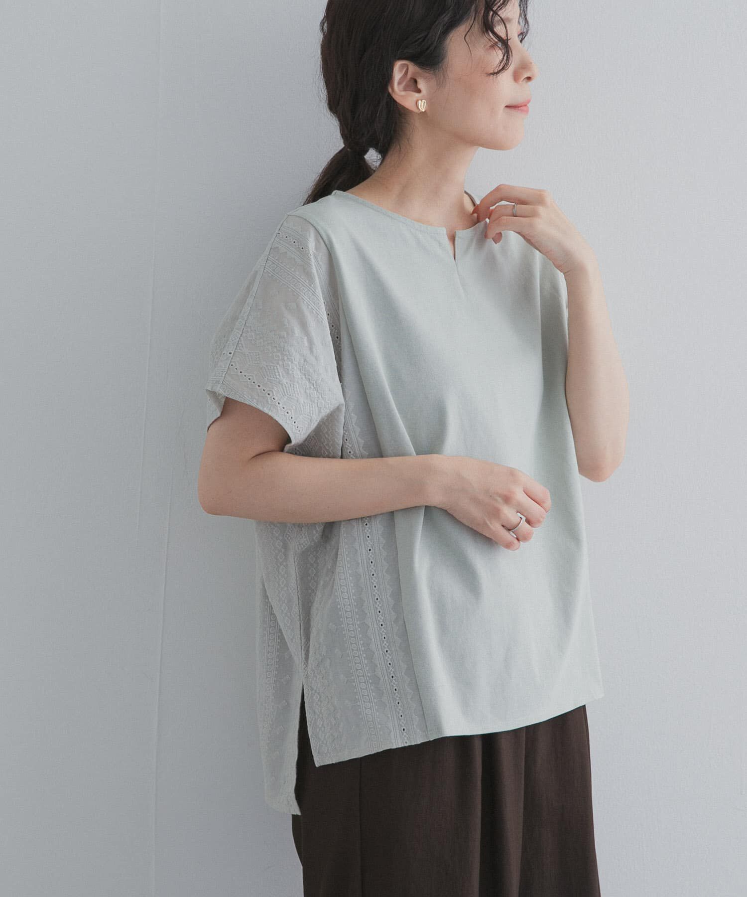 URBAN RESEARCH DOORS「サイドレース刺繍切替プルオーバー」|その他|ミント