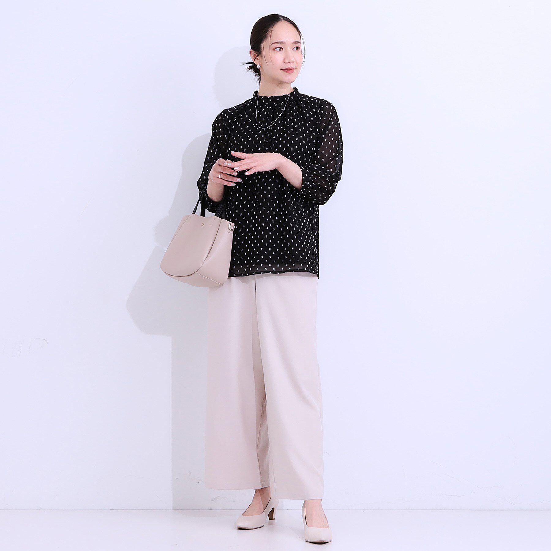 SHOO･LA･RUE「【S-LL】首元ギャザーが大人上品な シフォンブラウス」|シャツ・ブラウス|