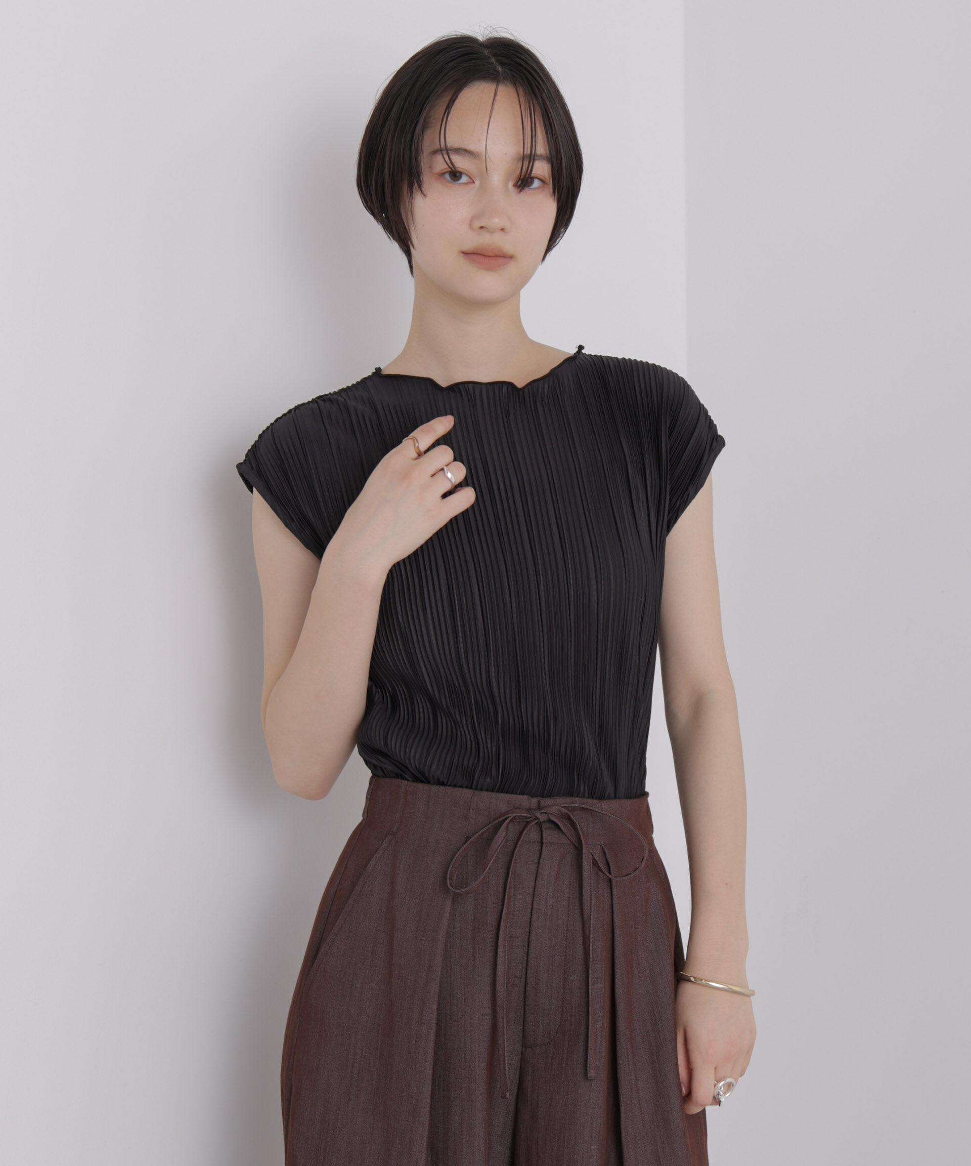NANO universe「プリーツカットノースリーブトップス(セットアップ可)」|Tシャツ・カットソー|