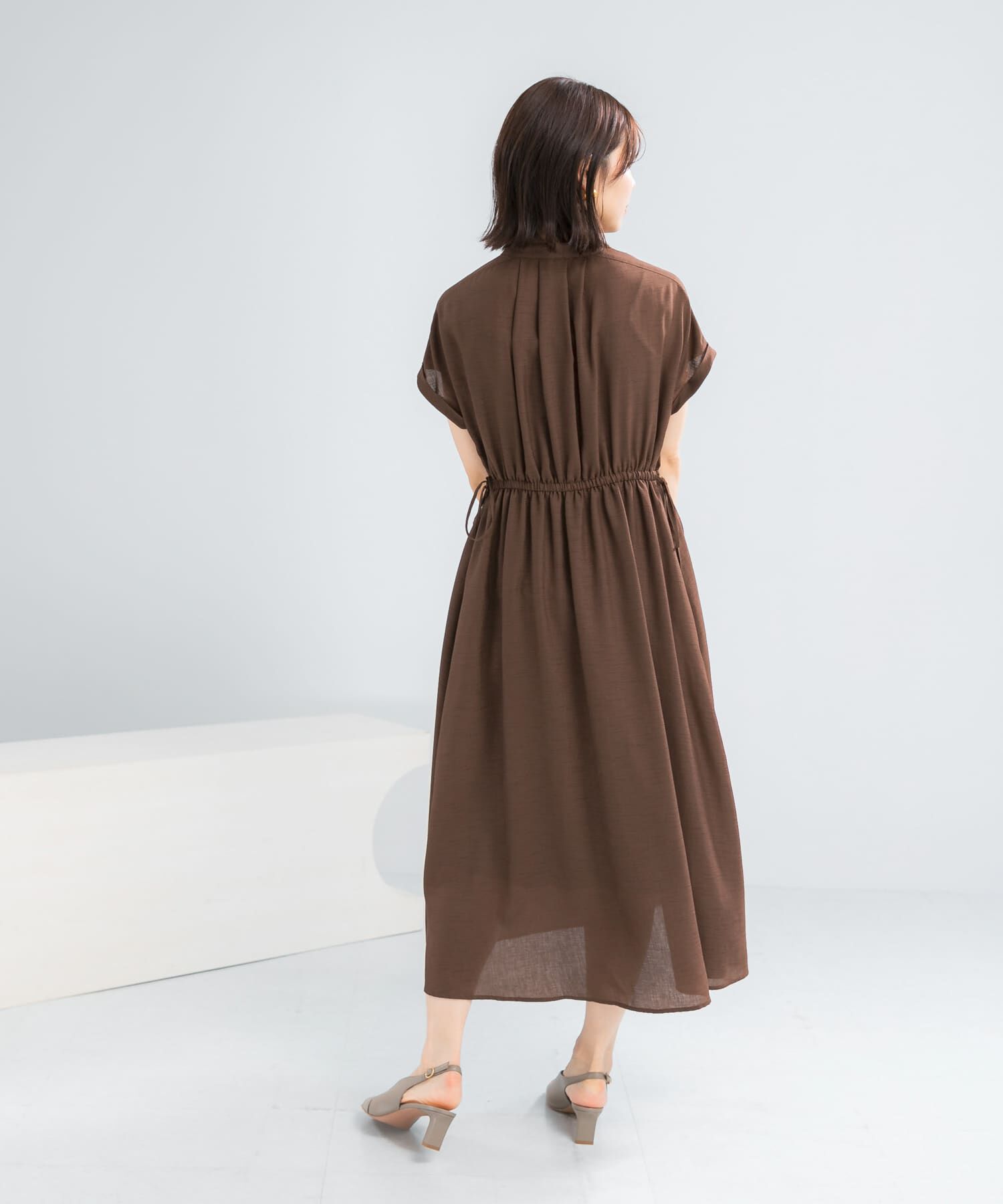 URBAN RESEARCH ROSSO「ウォッシャブルセミシアー2WAYネックワンピース」|ワンピース|