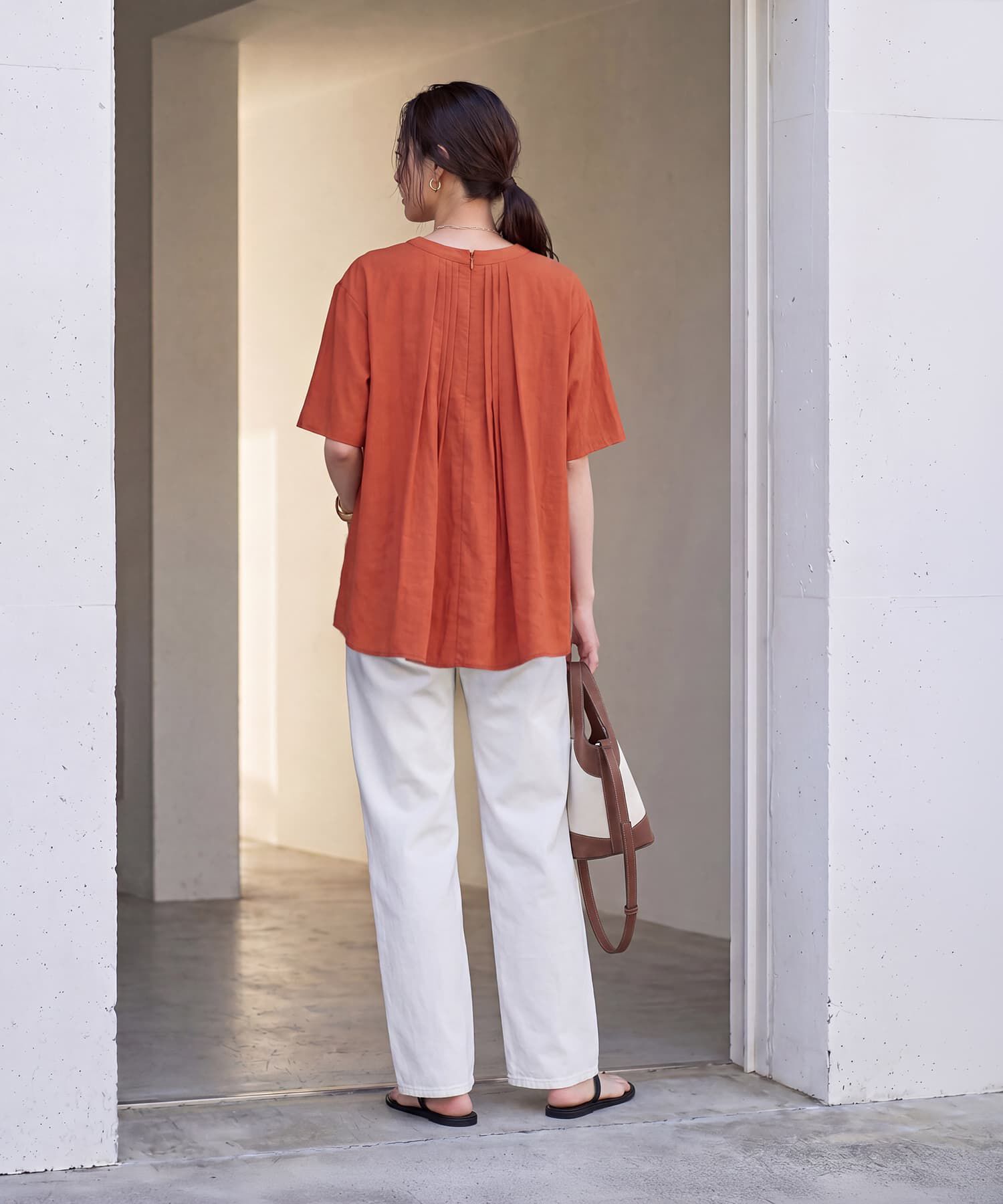 STYLE DELI「【LUXE】シボ生地プリーツタック５分袖ブラウス」|シャツ・ブラウス|