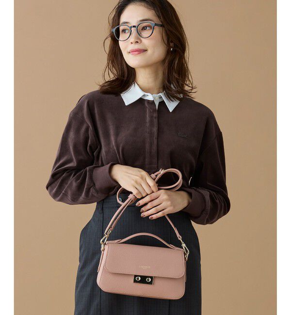LACOSTE「シャンゼリゼ レザーショルダーバッグ / ハンドバッグ」|ハンドバッグ|ピンクベージュ