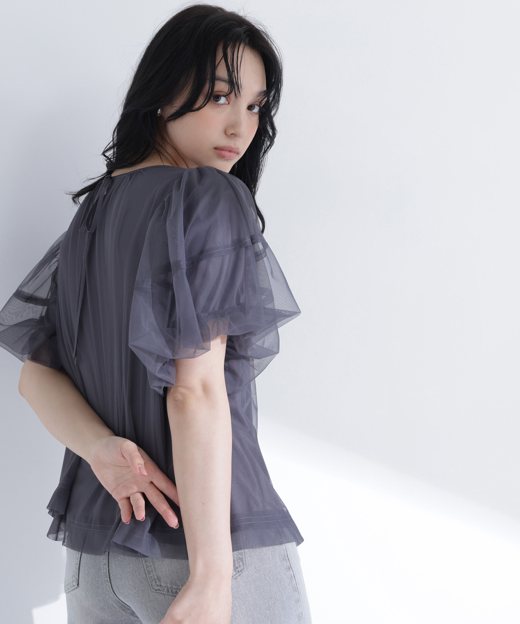  「チュールレイヤードトップス」|Tシャツ・カットソー|チャコール1