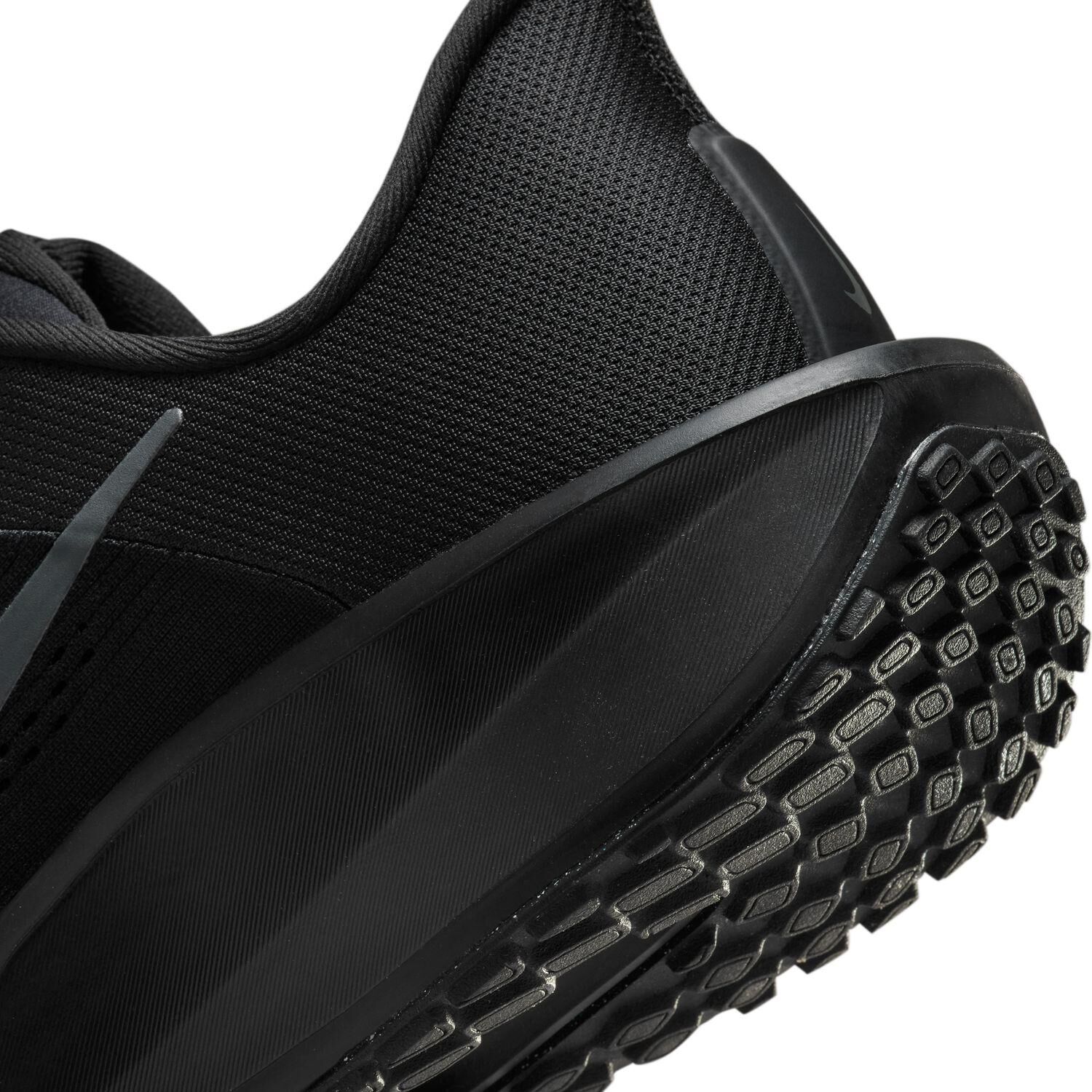 NIKE「【NIKE】QUEST 6」|スニーカー|
