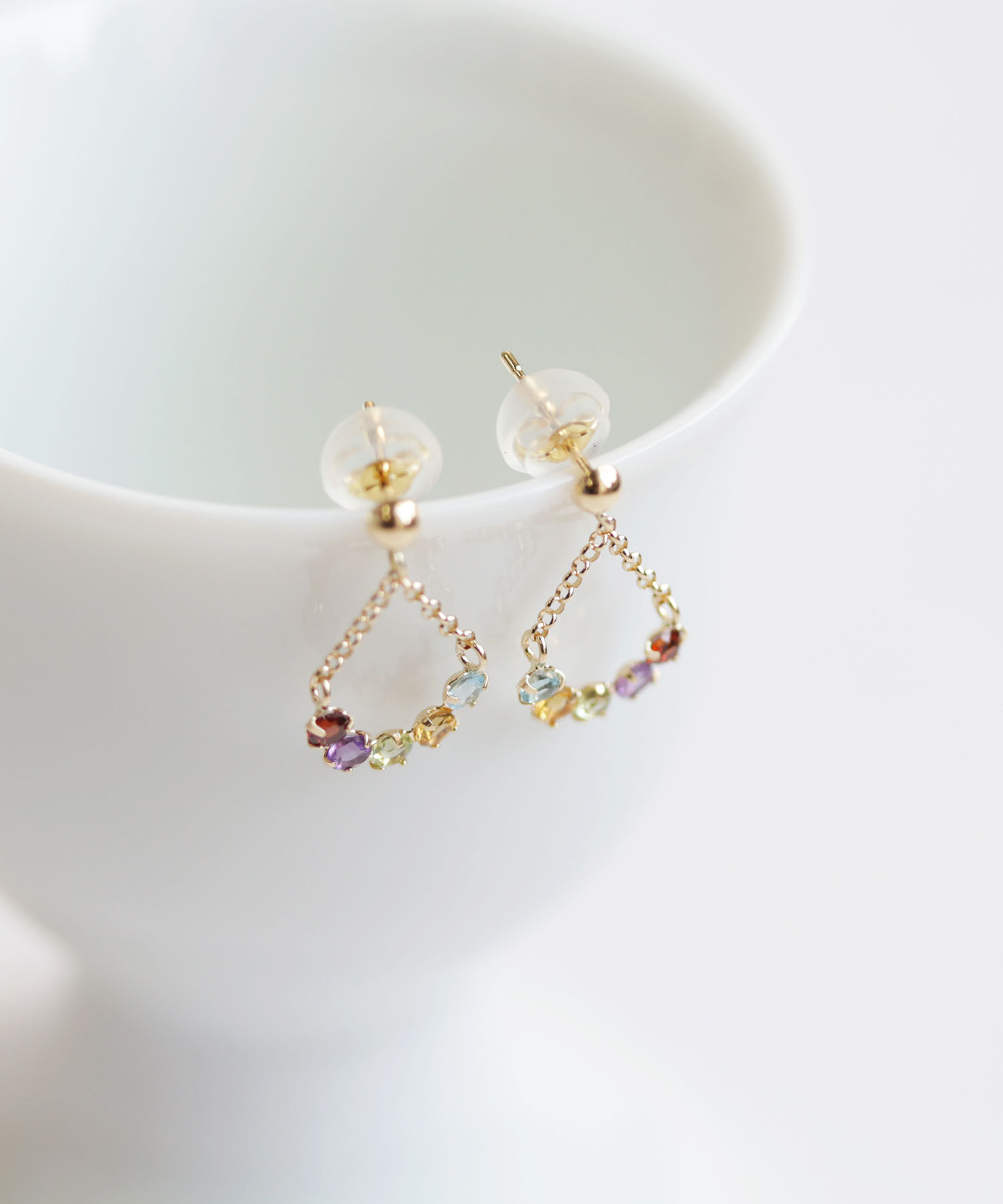  「マルチカラーストーン 扇 ピアス | K18」|その他|