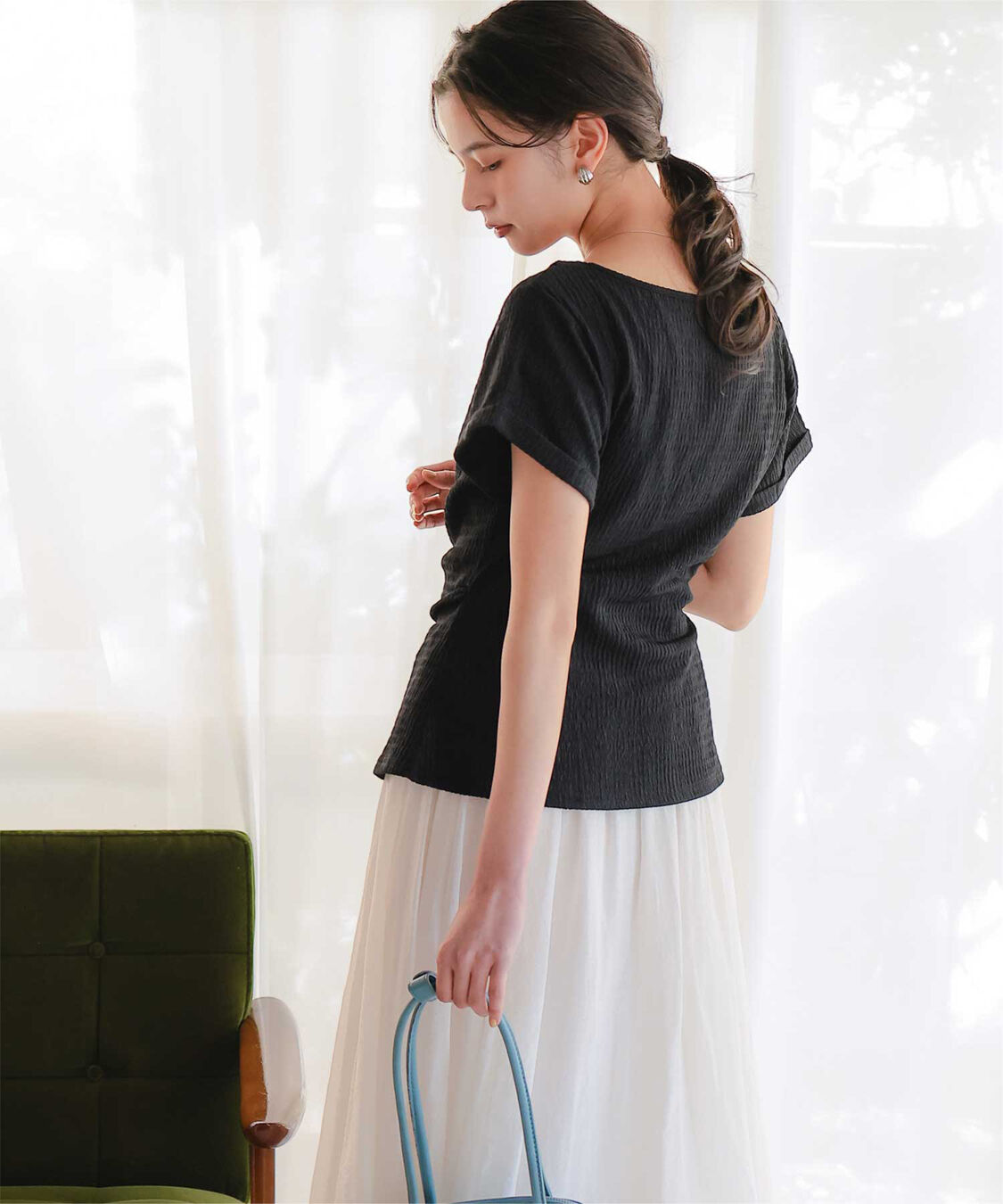 titivate「【ほたるさんコラボアイテム】スリットデザインドレープ半袖Tシャツ」|Tシャツ・カットソー|