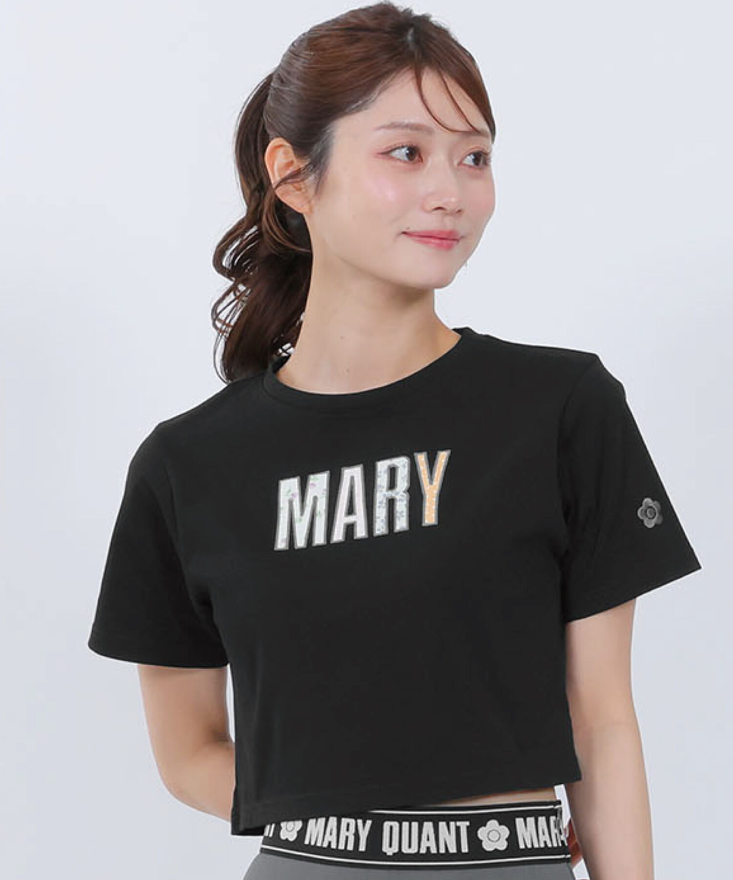 MARY QUANT「MARYアップリケロゴ Tシャツ」|Tシャツ・カットソー|ブラック