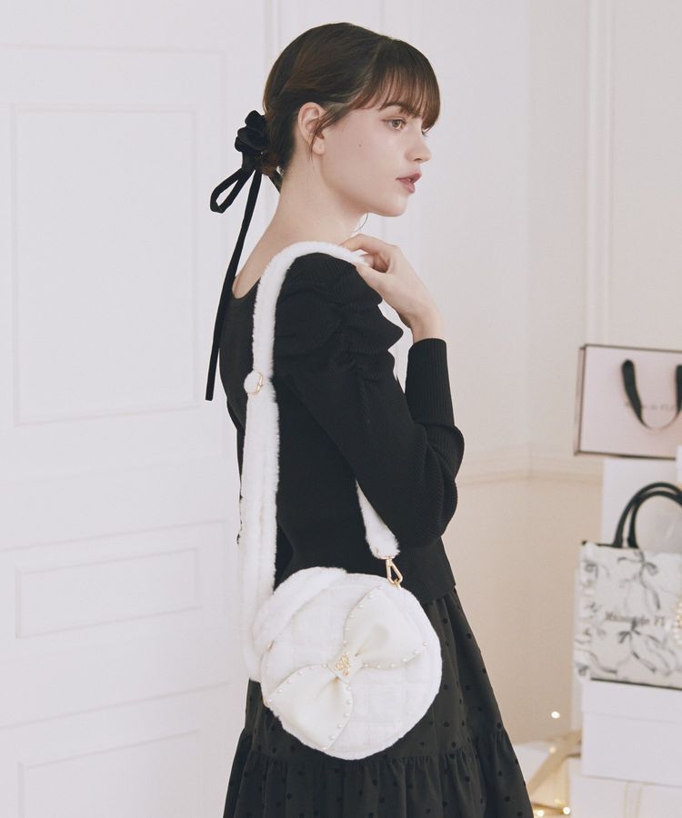 Maison de FLEUR「フェイクファーパールリボンラウンドバッグ」|ハンドバッグ|