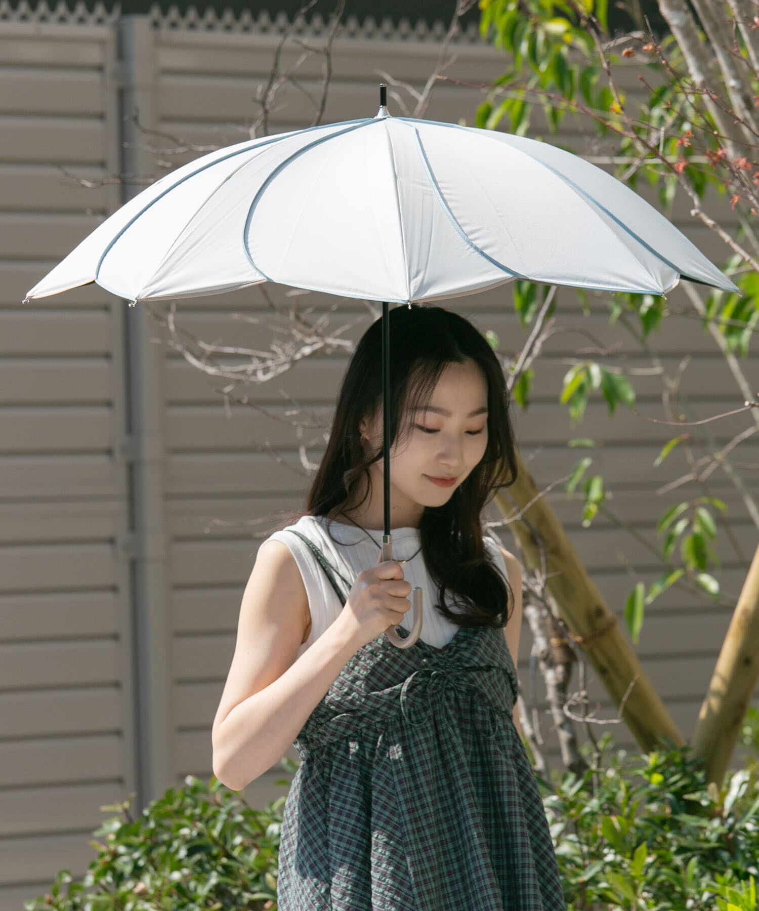 SMELLY「because　晴雨兼用パイピングフラワー」|傘|