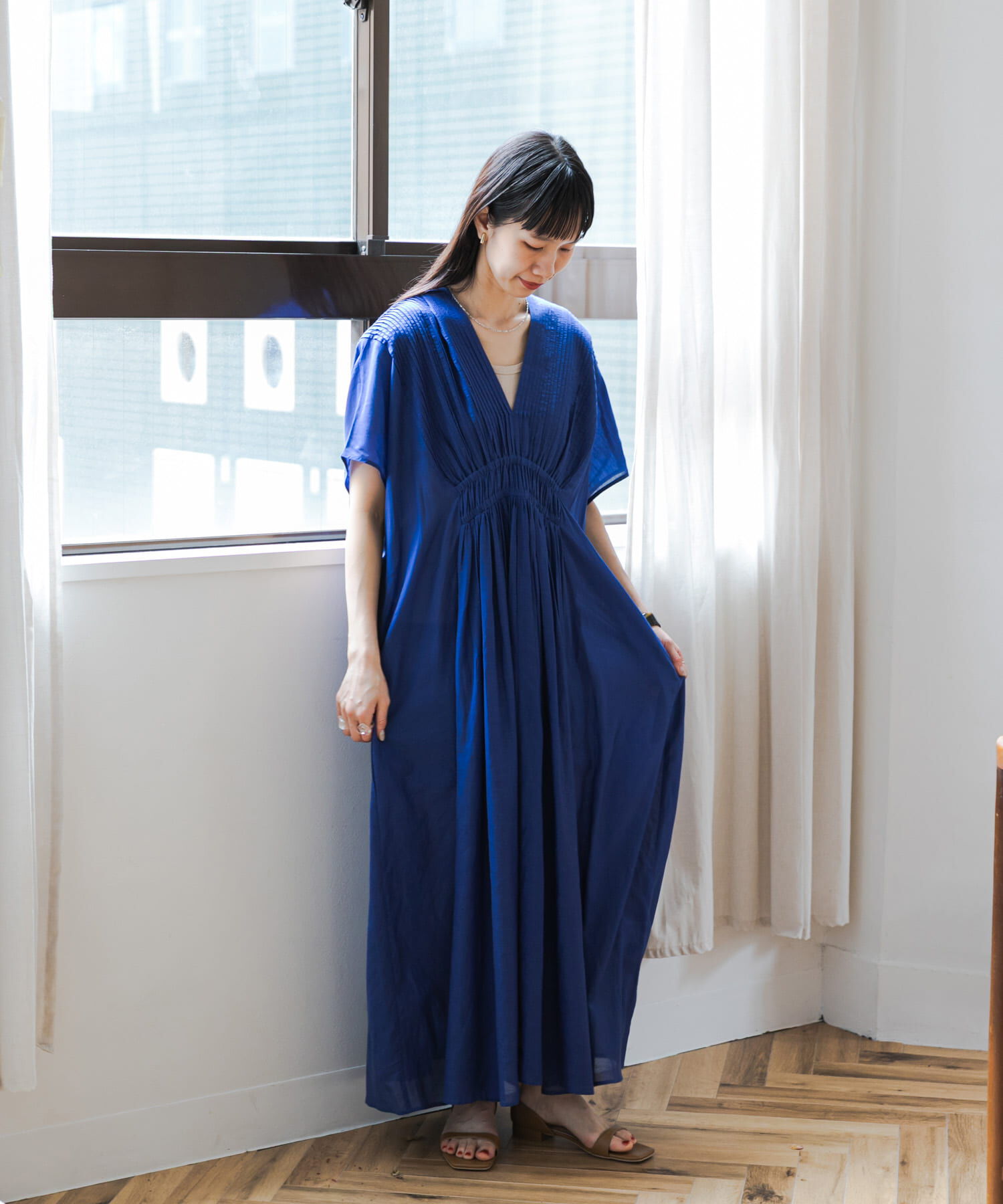 URBAN RESEARCH DOORS「ピンタックギャザーワンピース」|ワンピース|