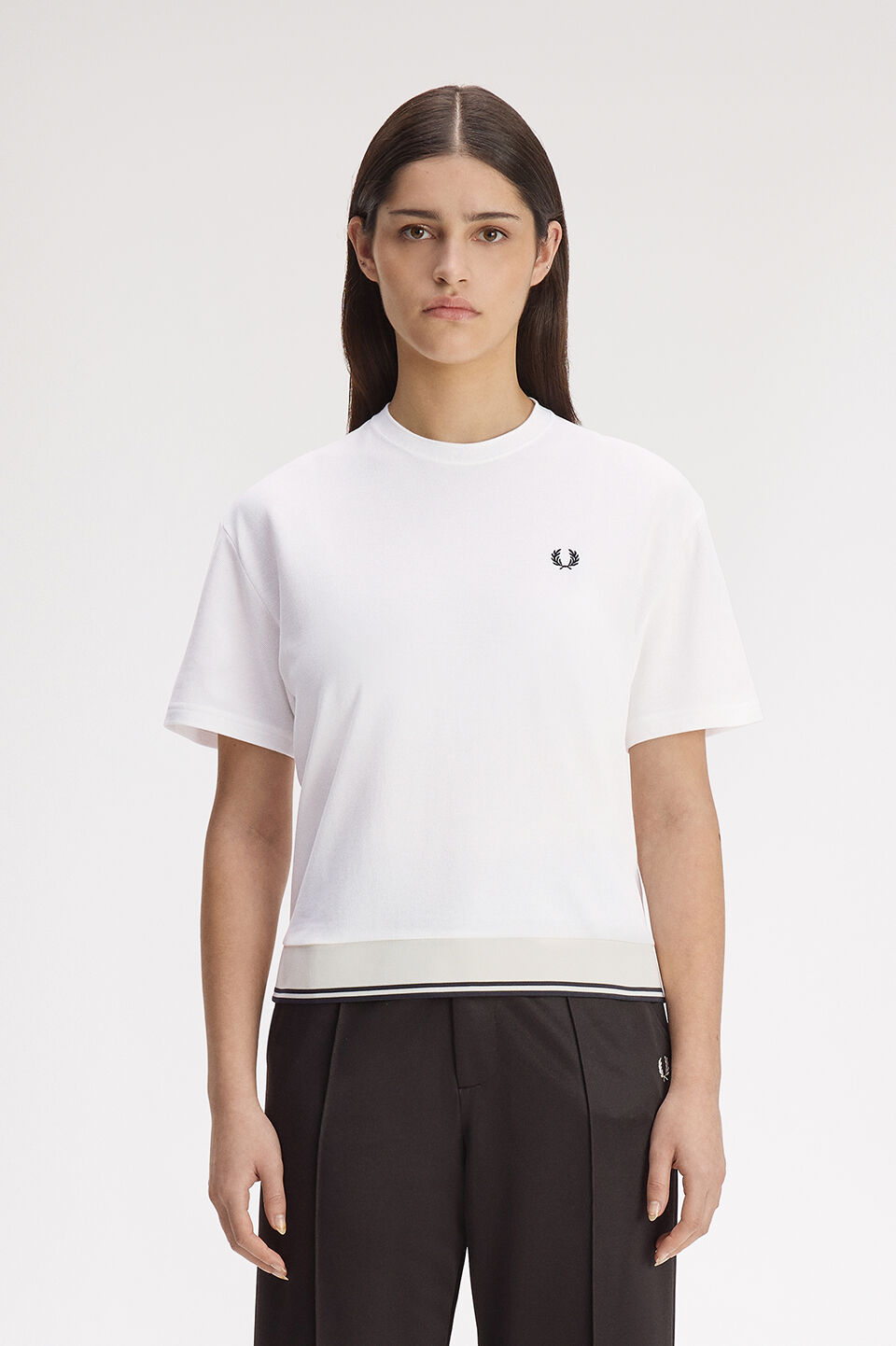 FRED PERRY 「Contrast Hem Pique T-Shirt／コントラストヘム鹿の子Tシャツ」|Tシャツ・カットソー|
