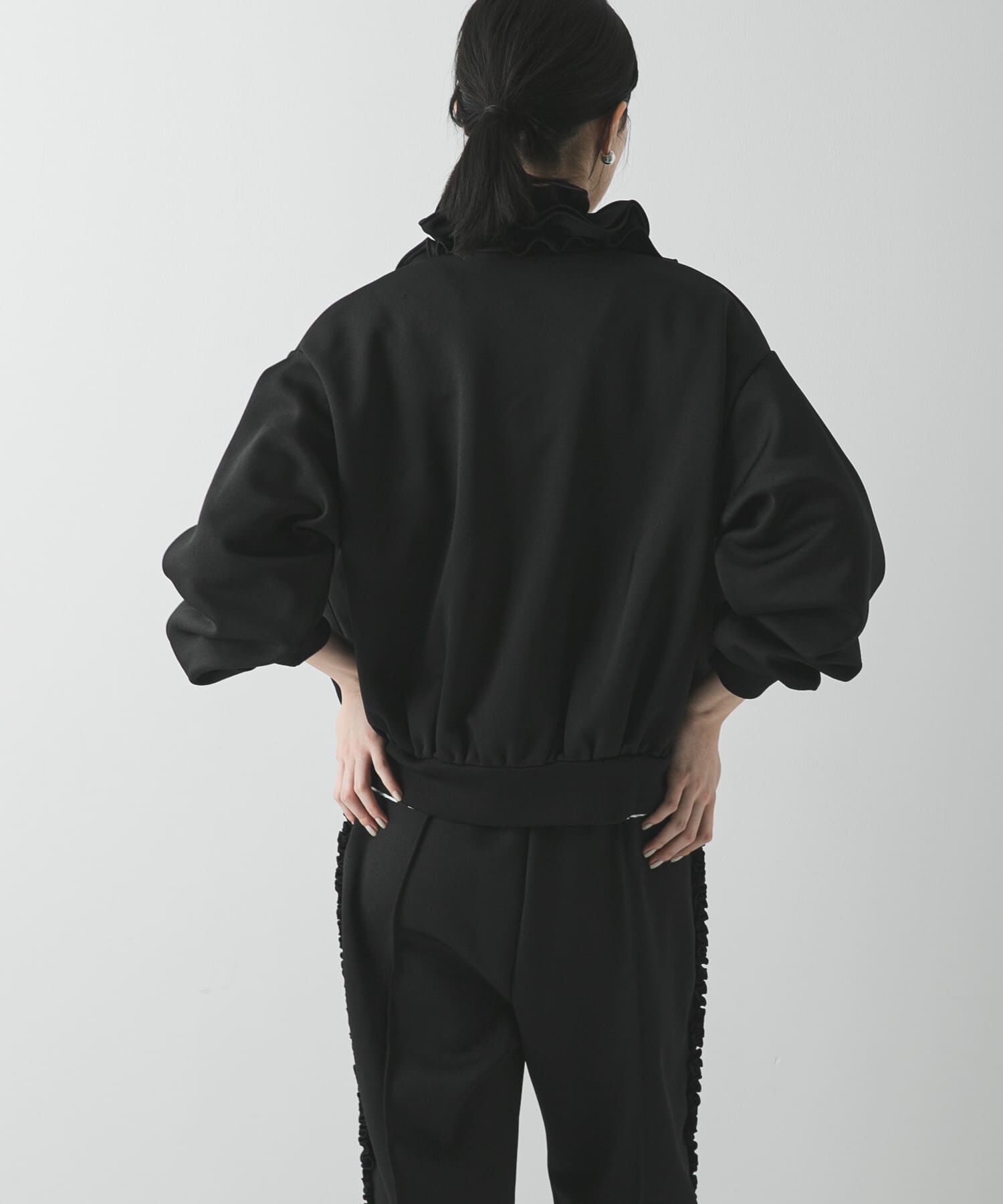 URBAN RESEARCH「『別注』crinkle crinkle crinkle&times;URBAN RESEARCH　FRILL COLLER TRACK JACKET」|ブルゾン・スタジャン|