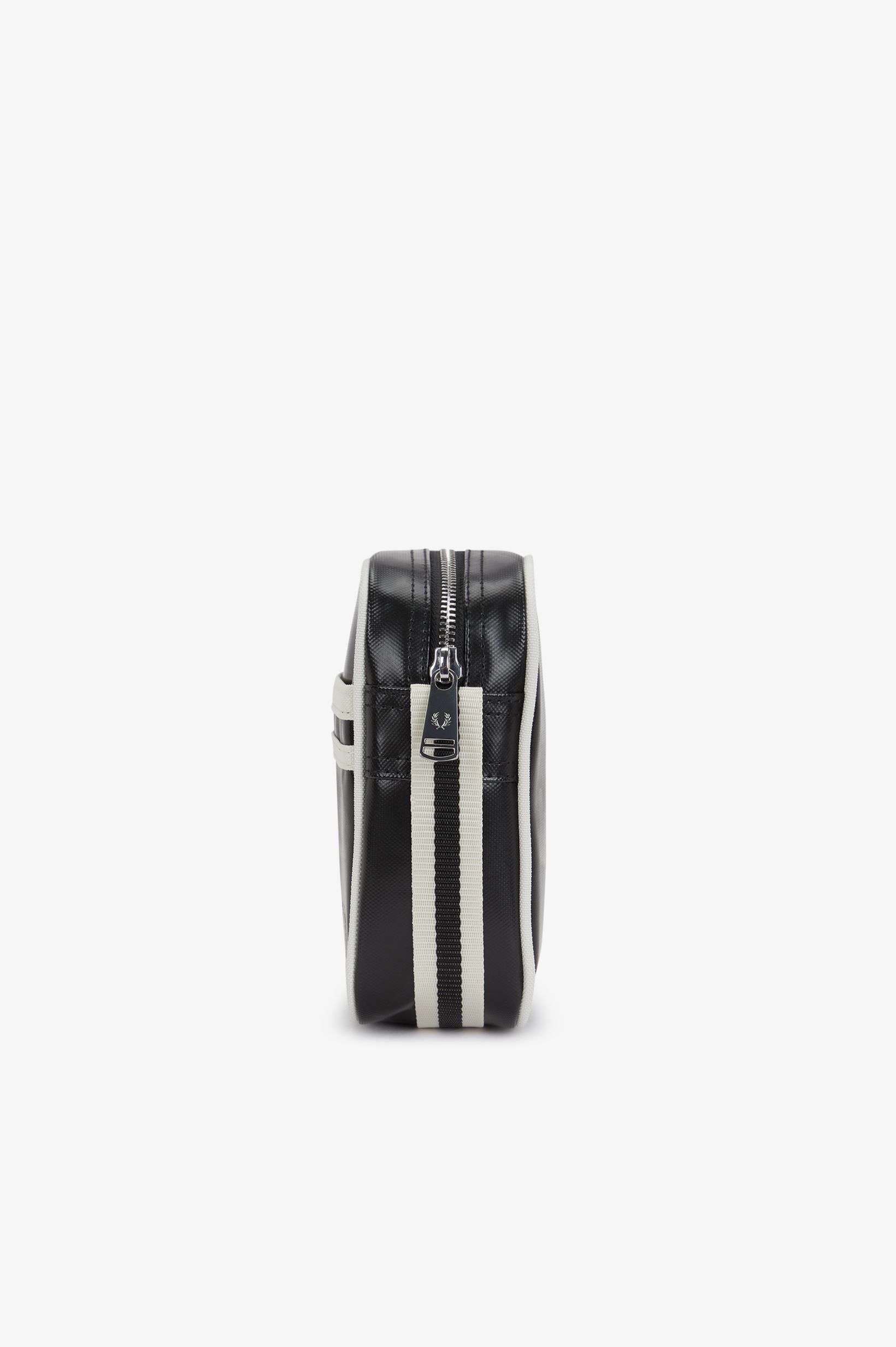 FRED PERRY 「Classic Mini Shoulder Bag／クラシックミニショルダーバッグ」|ショルダー・メッセンジャー|