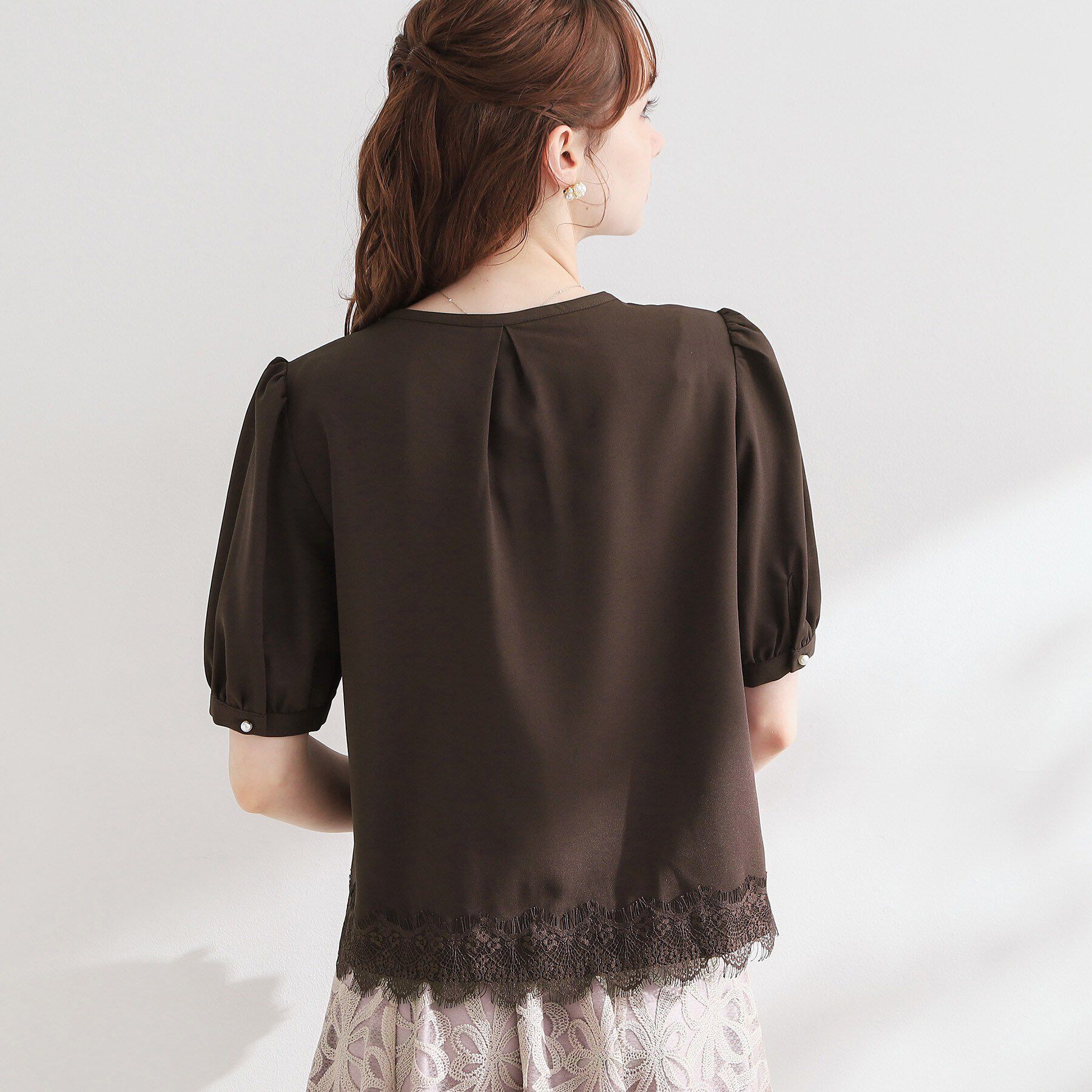 Couture broach「【洗える】ピンタック 裾レース ブラウス」|シャツ・ブラウス|