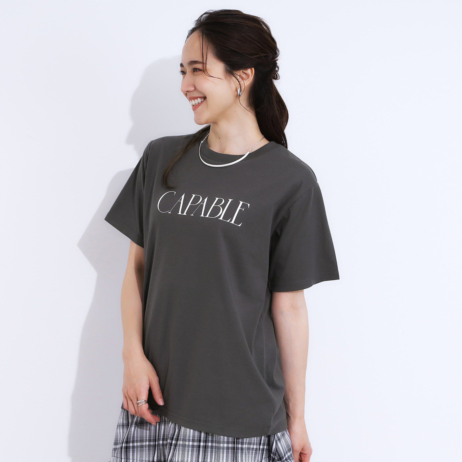 SHOO･LA･RUE「【S-LL/ひんやり/UV】汗をかいても気になりにくい グラフィックTシャツ」|Tシャツ・カットソー|
