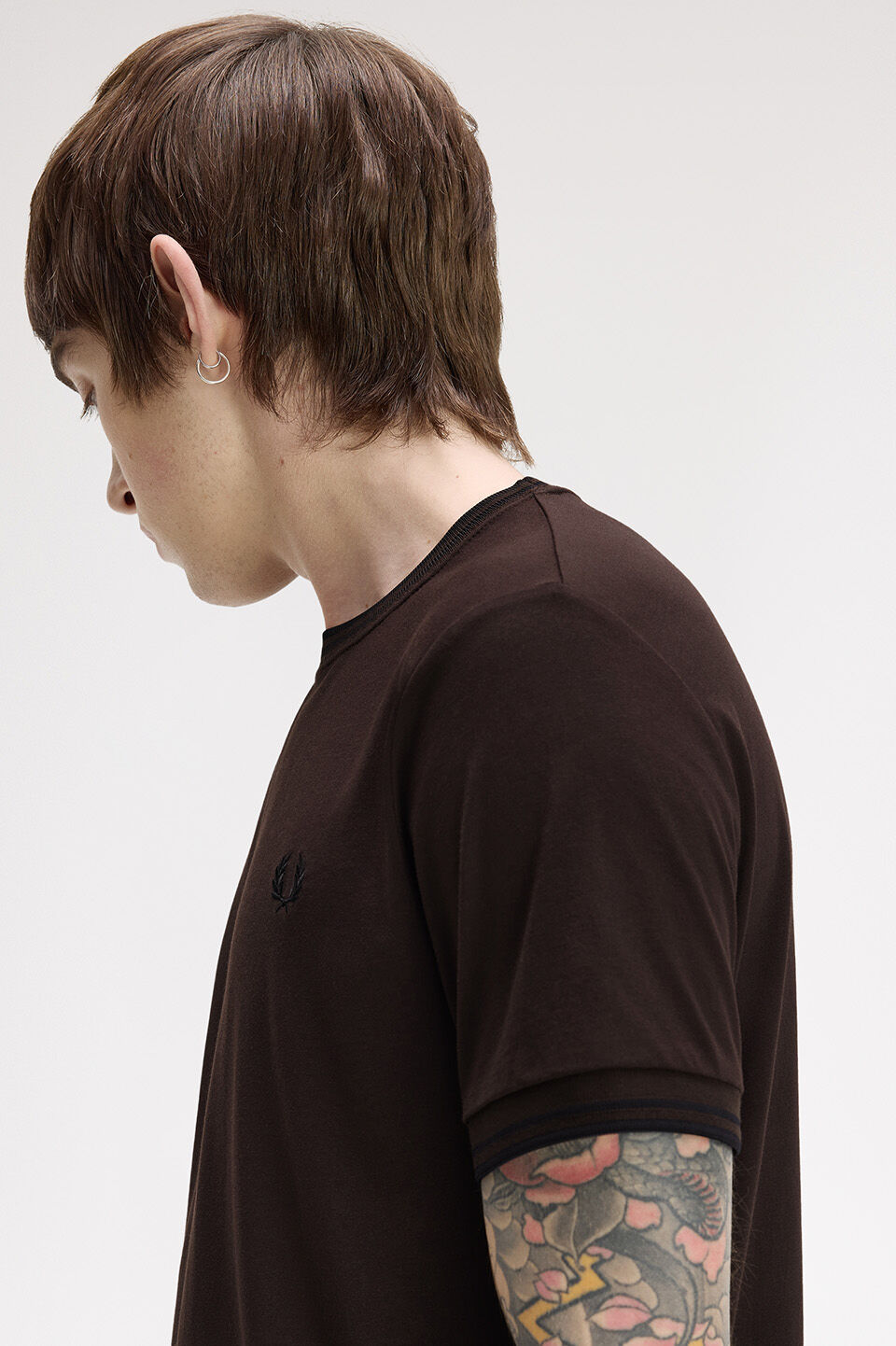 FRED PERRY 「Twin Tipped T-Shirt／ティップラインTシャツ M1588V」|Tシャツ・カットソー|