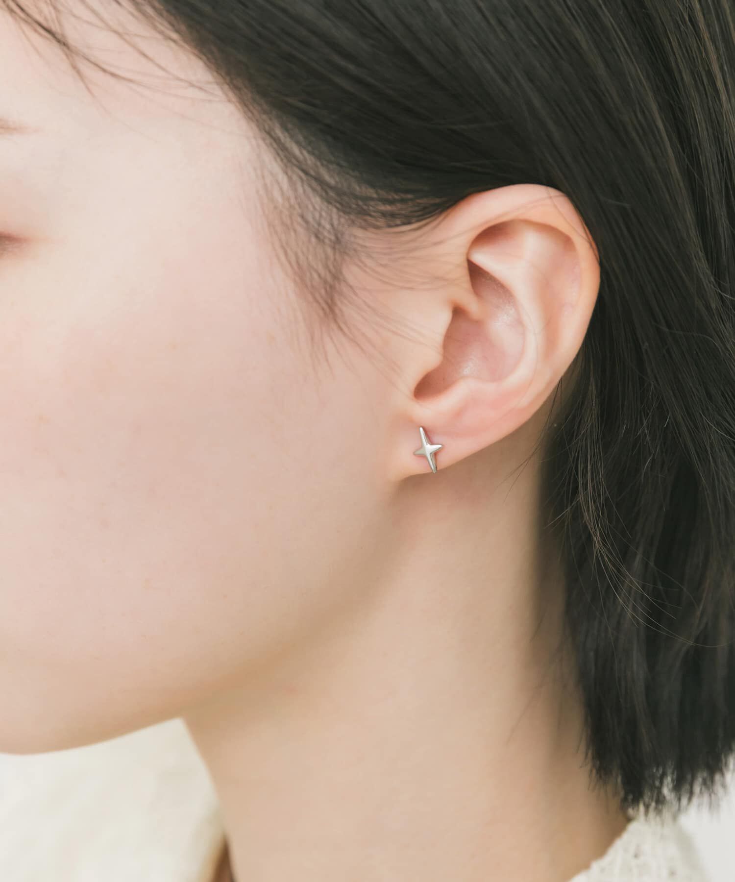 SMELLY「ステンレススパークルプチピアス」|ピアス|