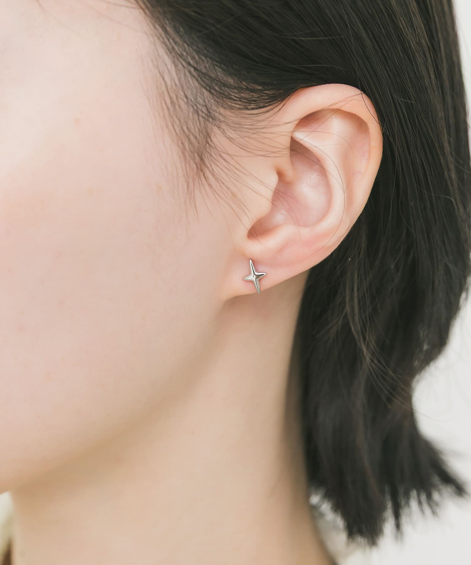 SMELLY「ステンレススパークルプチピアス」|ピアス|