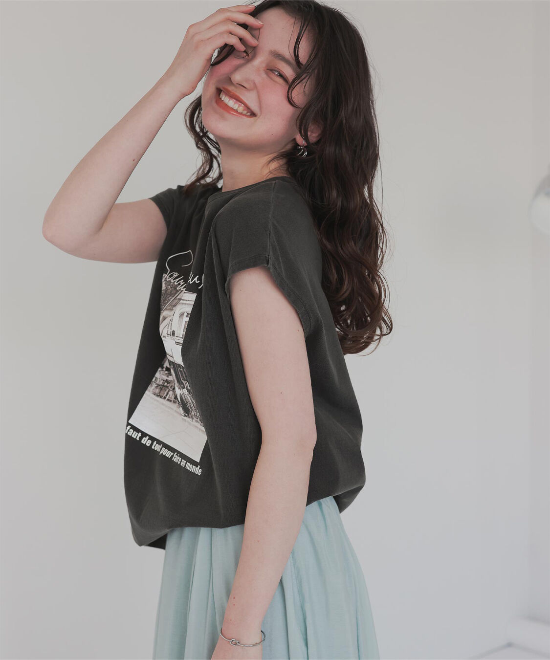 titivate「フレンチスリーブピグメントフォトプリントTシャツ」|Tシャツ・カットソー|