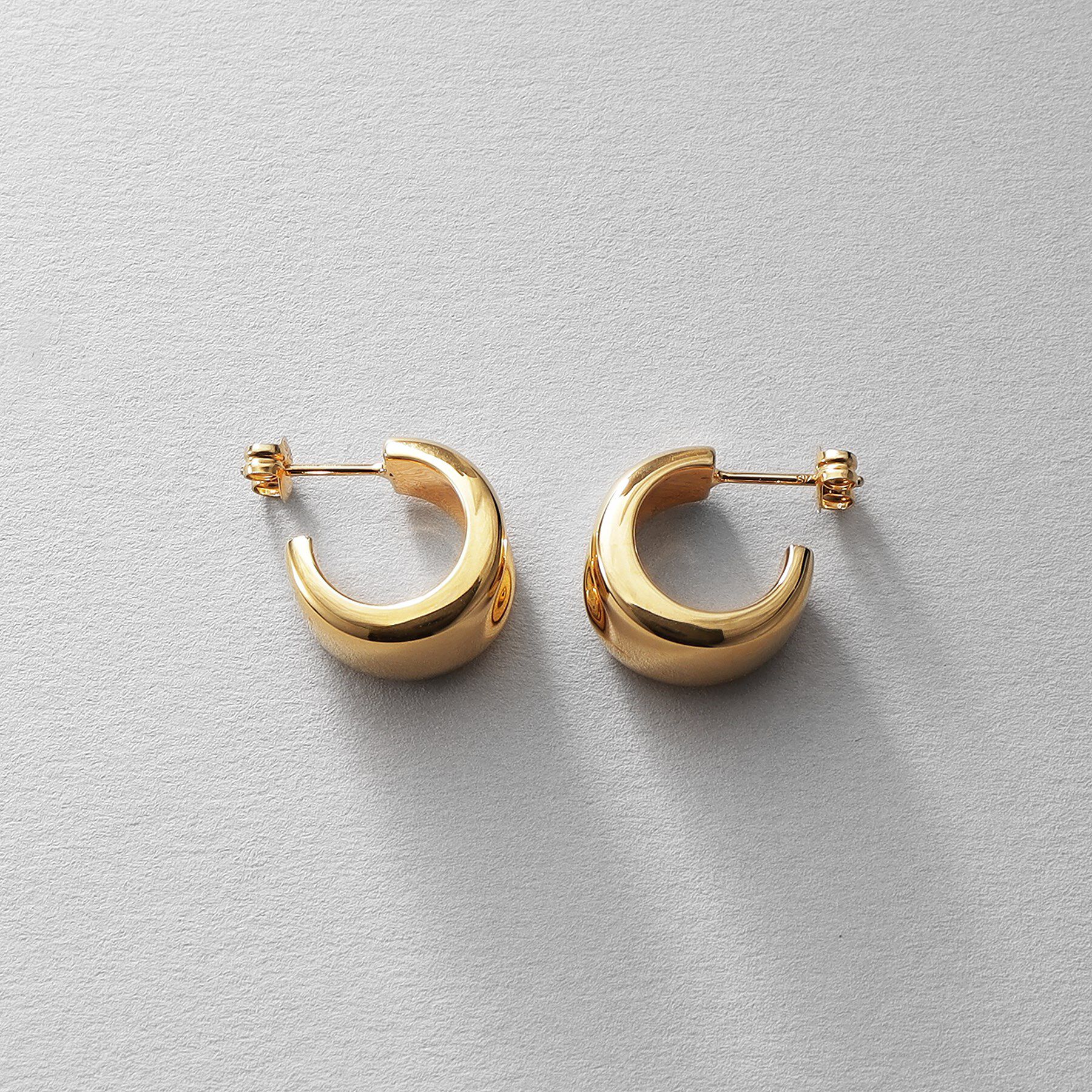 COCOSHNIK ONKITSCH「シルバー コンケイブピアス GP」|ピアス|