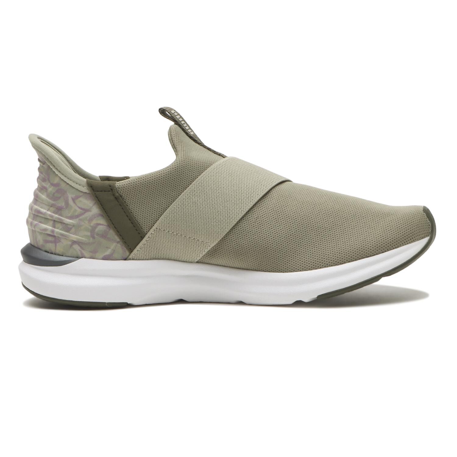 PUMA「【PUMA】W PROWL 3 EASE IN HGR 2」|スニーカー|