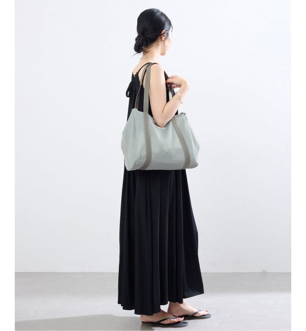 IENA「《洗濯機洗い可》qbag paris/キューバッグ パリ NEST ZIP M バッグ」|トートバッグ|