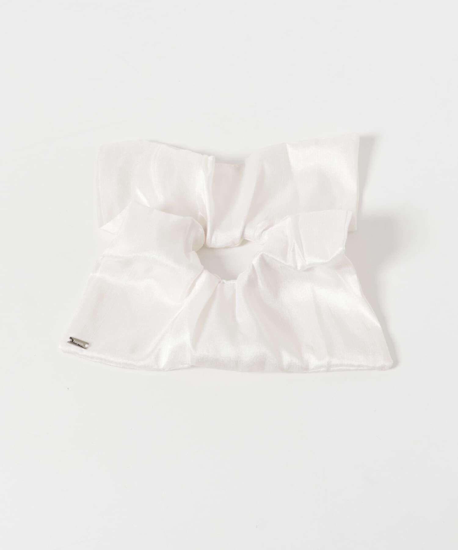 URBAN RESEARCH ROSSO「heyep　SILK SQUARE MEDIUM SCRUNCHIE」|ヘアゴム・シュシュ|ホワイト