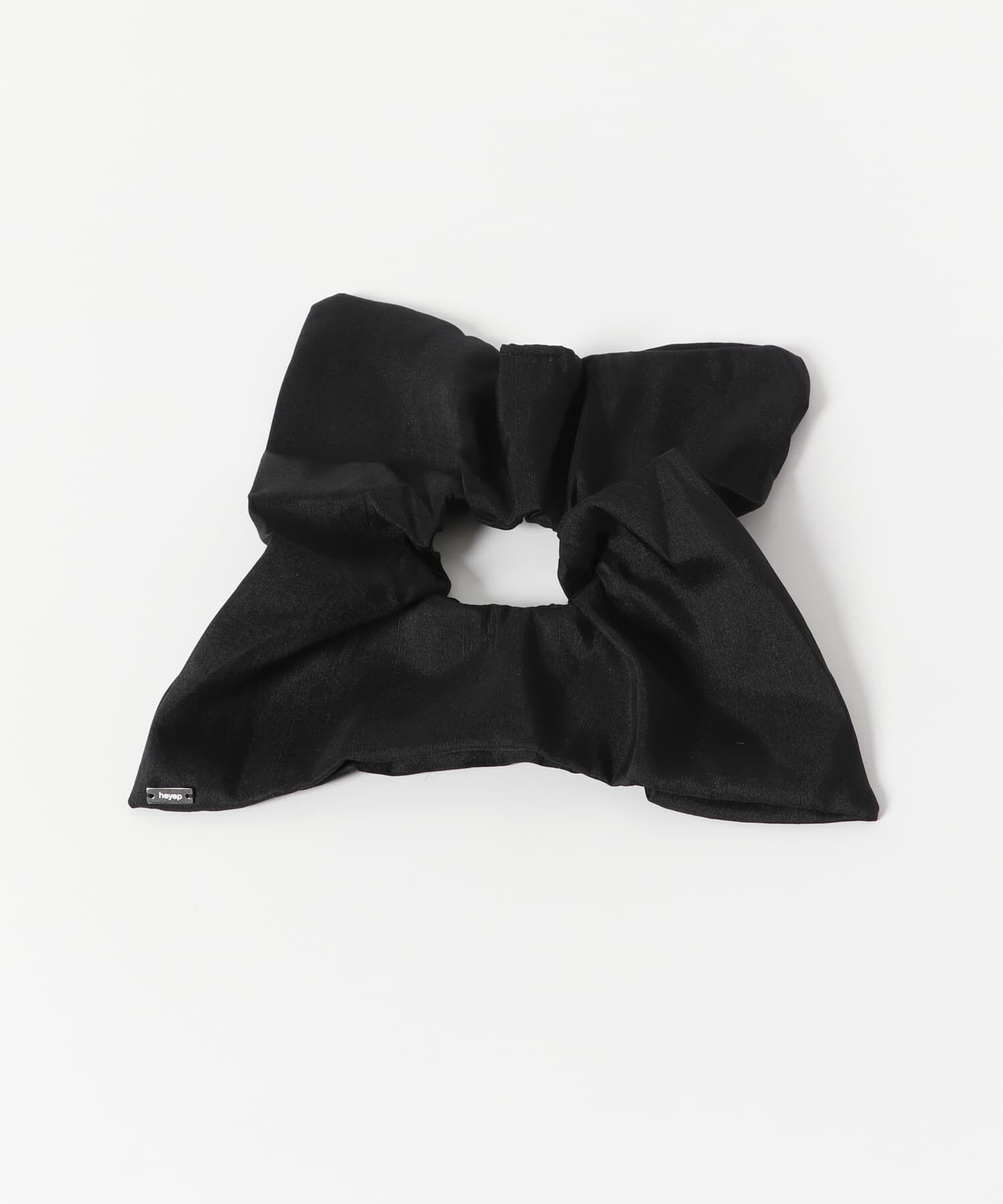 URBAN RESEARCH ROSSO「heyep　SILK SQUARE MEDIUM SCRUNCHIE」|ヘアゴム・シュシュ|ブラック