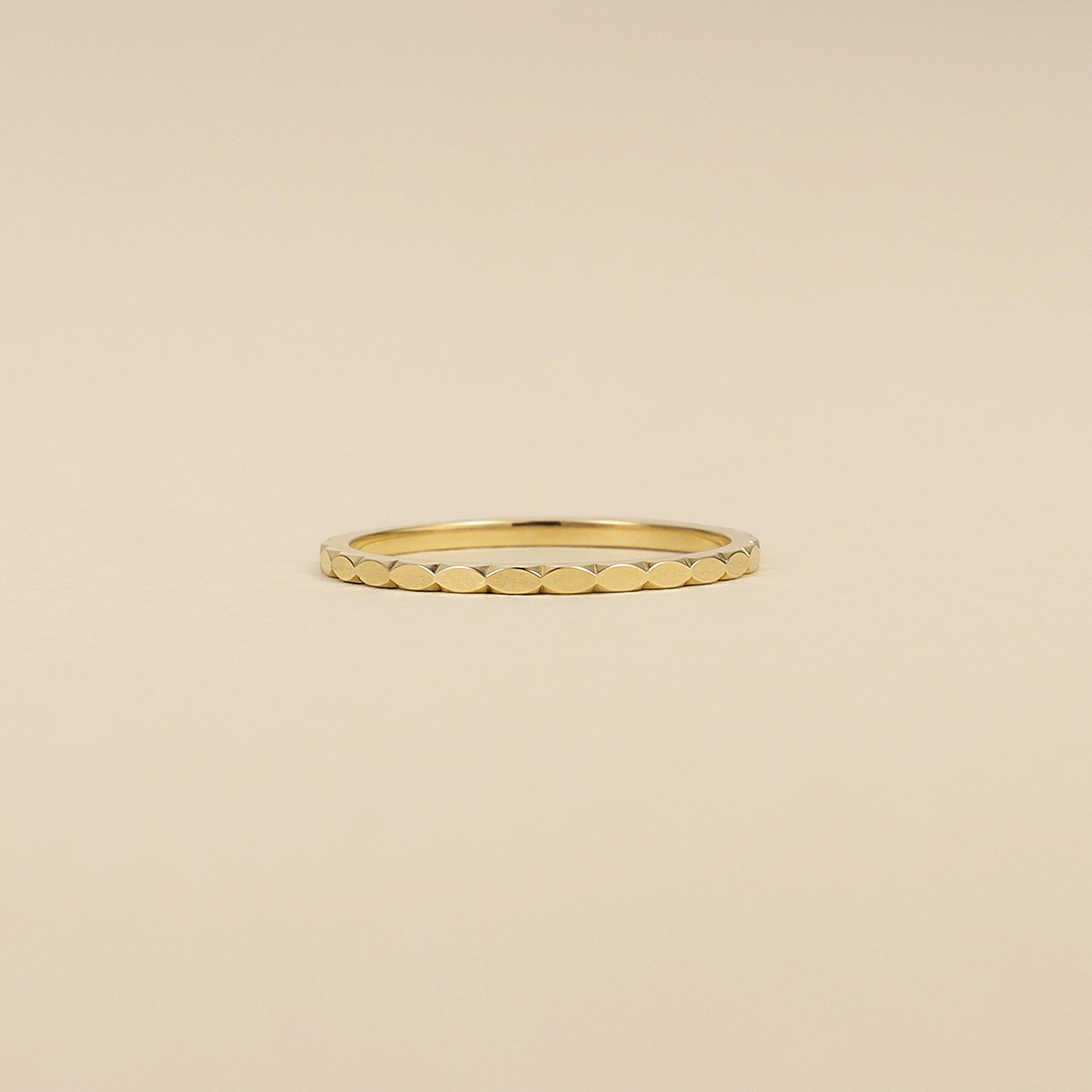 COCOSHNIK ONKITSCH「K10マーキスカットピンキーリング」|リング|