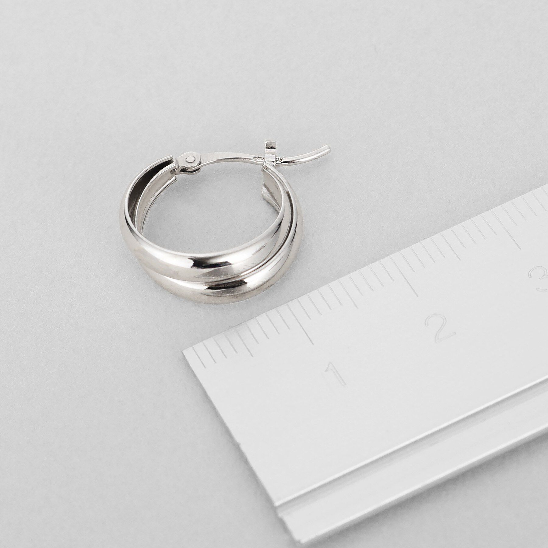 COCOSHNIK ONKITSCH「シルバー スモールフープ ダブルドームピアス」|ピアス|